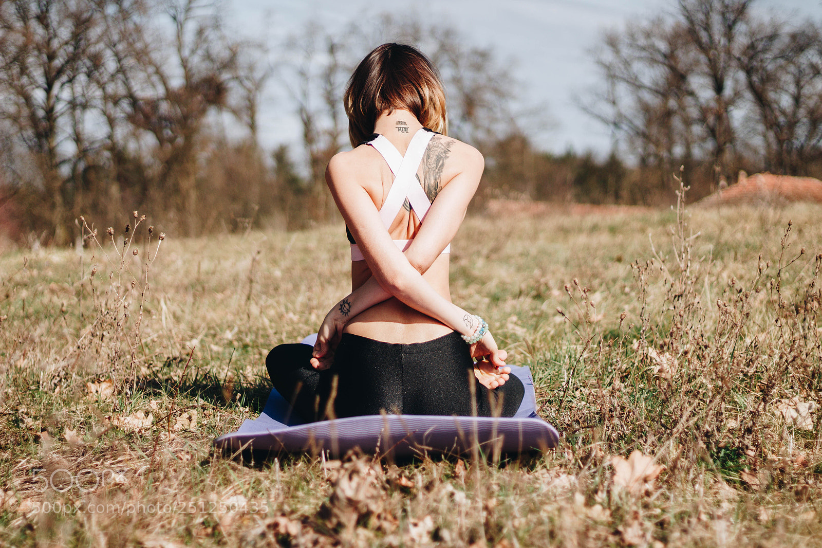 Canon EOS 100D (EOS Rebel SL1 / EOS Kiss X7) sample photo. Yoga kiss photography