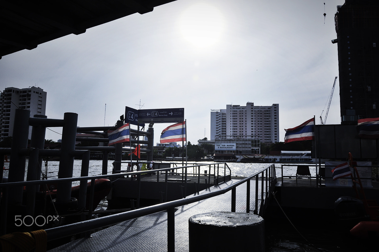 Nikon D5000 sample photo. Bangkok pier photography