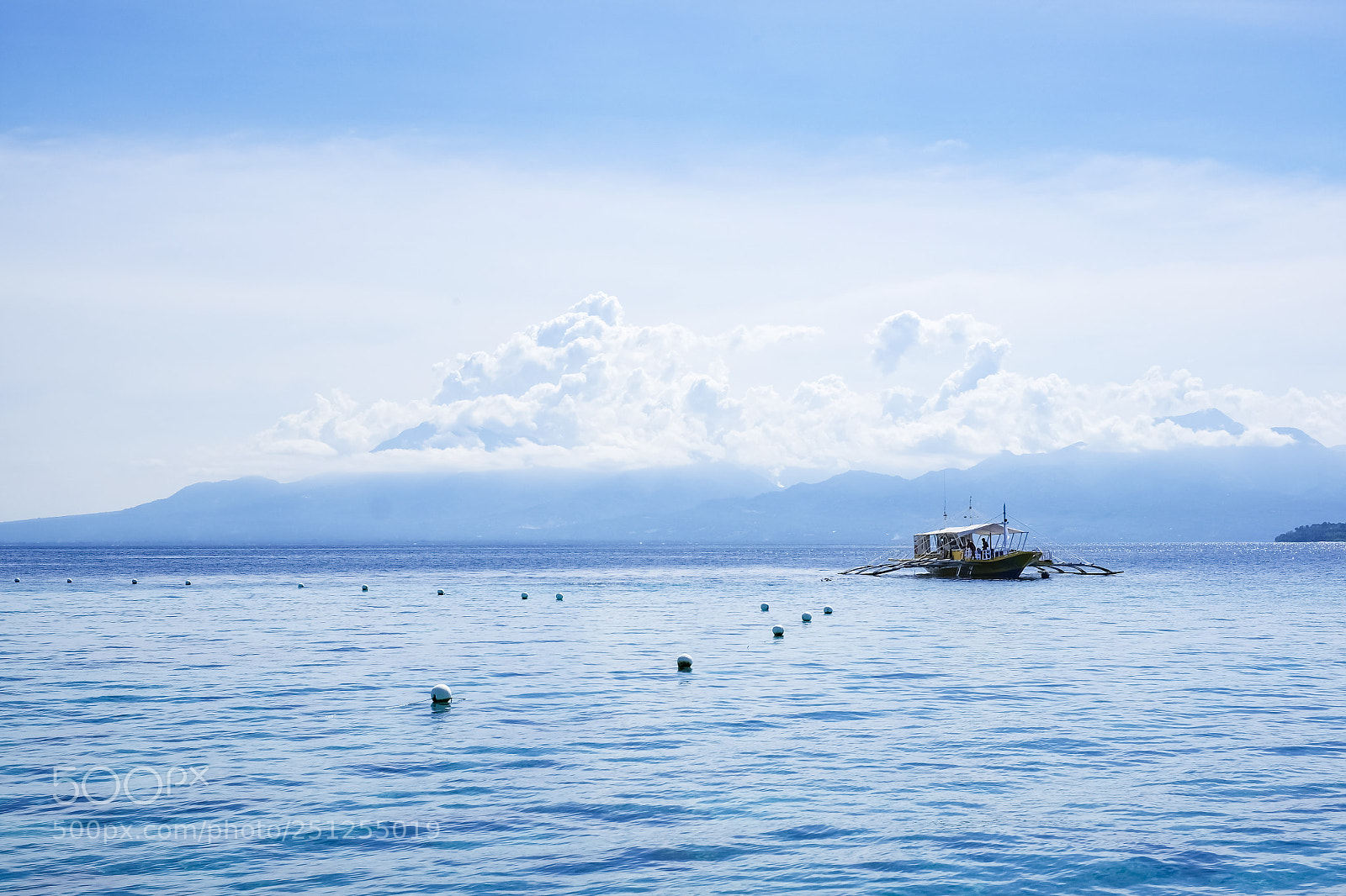 Fujifilm X-T10 sample photo. Floating banga boat photography