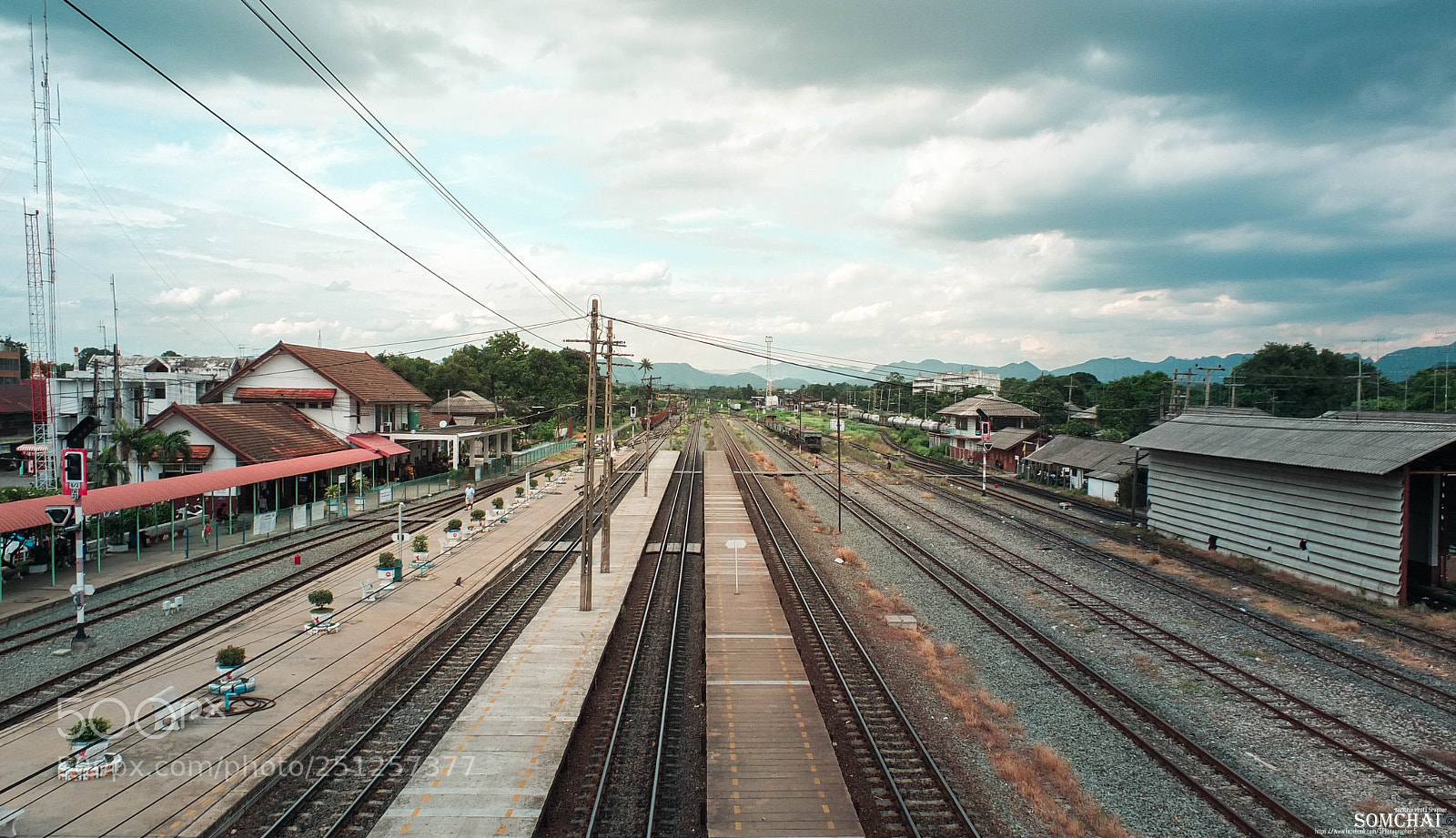 Fujifilm X-S1 sample photo. Kaeng khoi junction railway photography