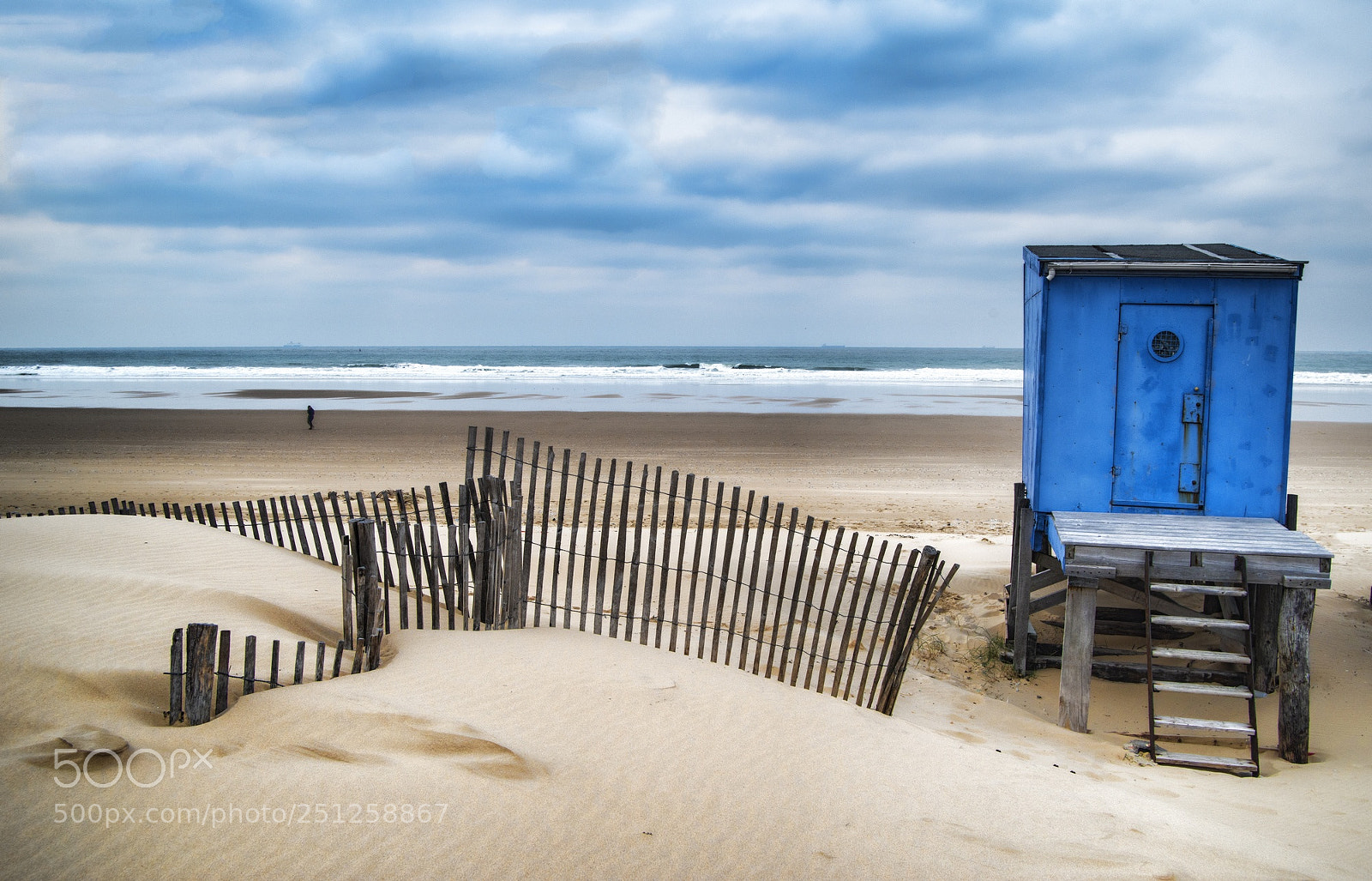 Pentax K-1 sample photo. La cabine bleue photography