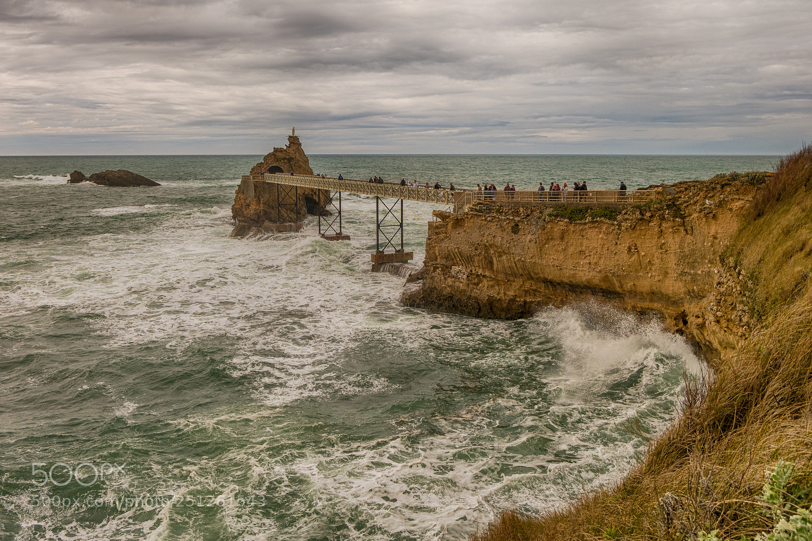 Fujifilm X-A1 sample photo. Biarritz photography