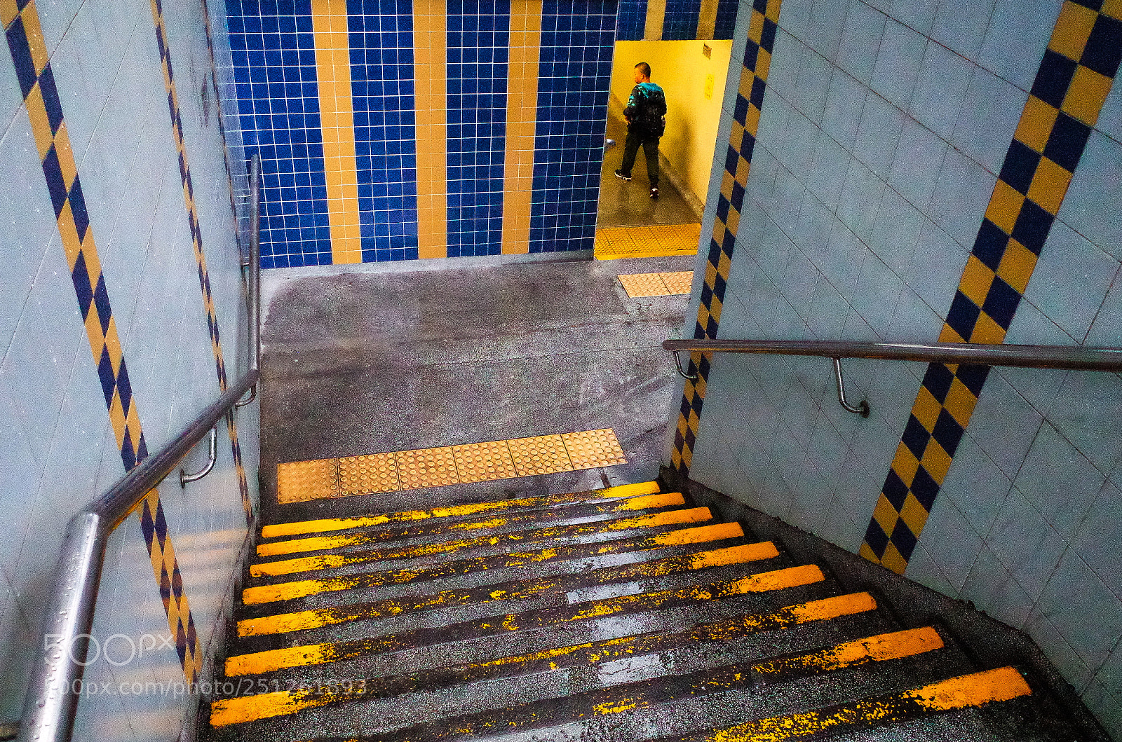 Ricoh GR II sample photo. Subway photography