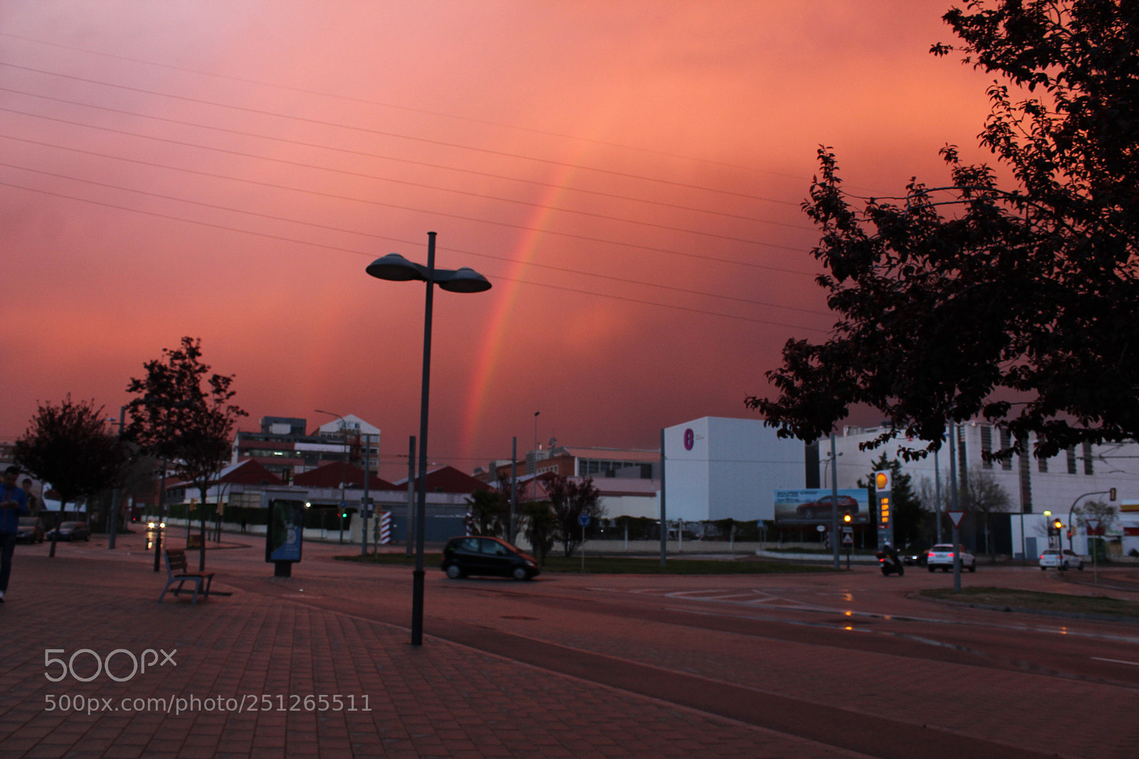Canon EOS 1300D (EOS Rebel T6 / EOS Kiss X80) sample photo. Rainbow in the city photography