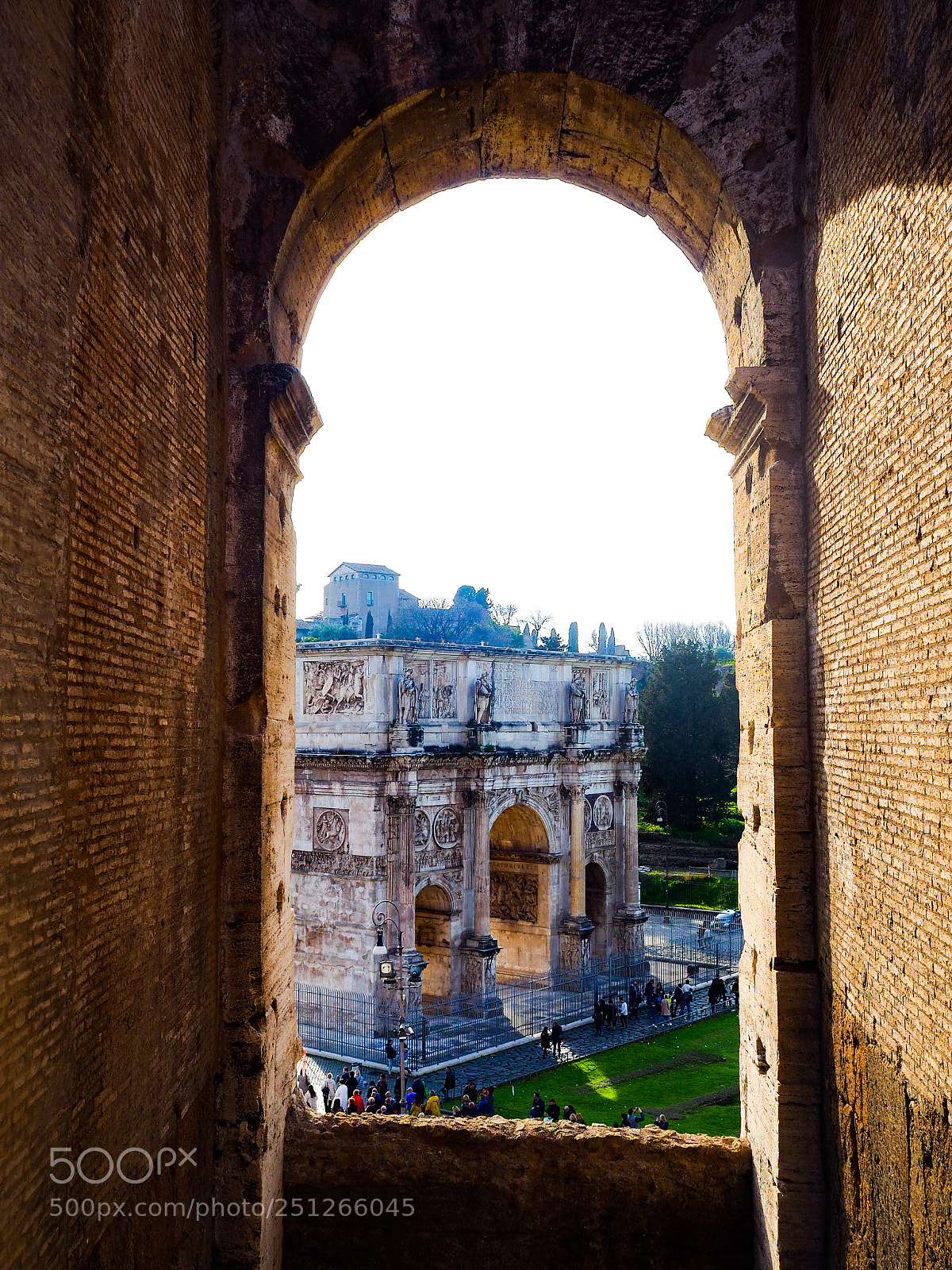 Olympus OM-D E-M10 II sample photo. Roma - colosseo photography
