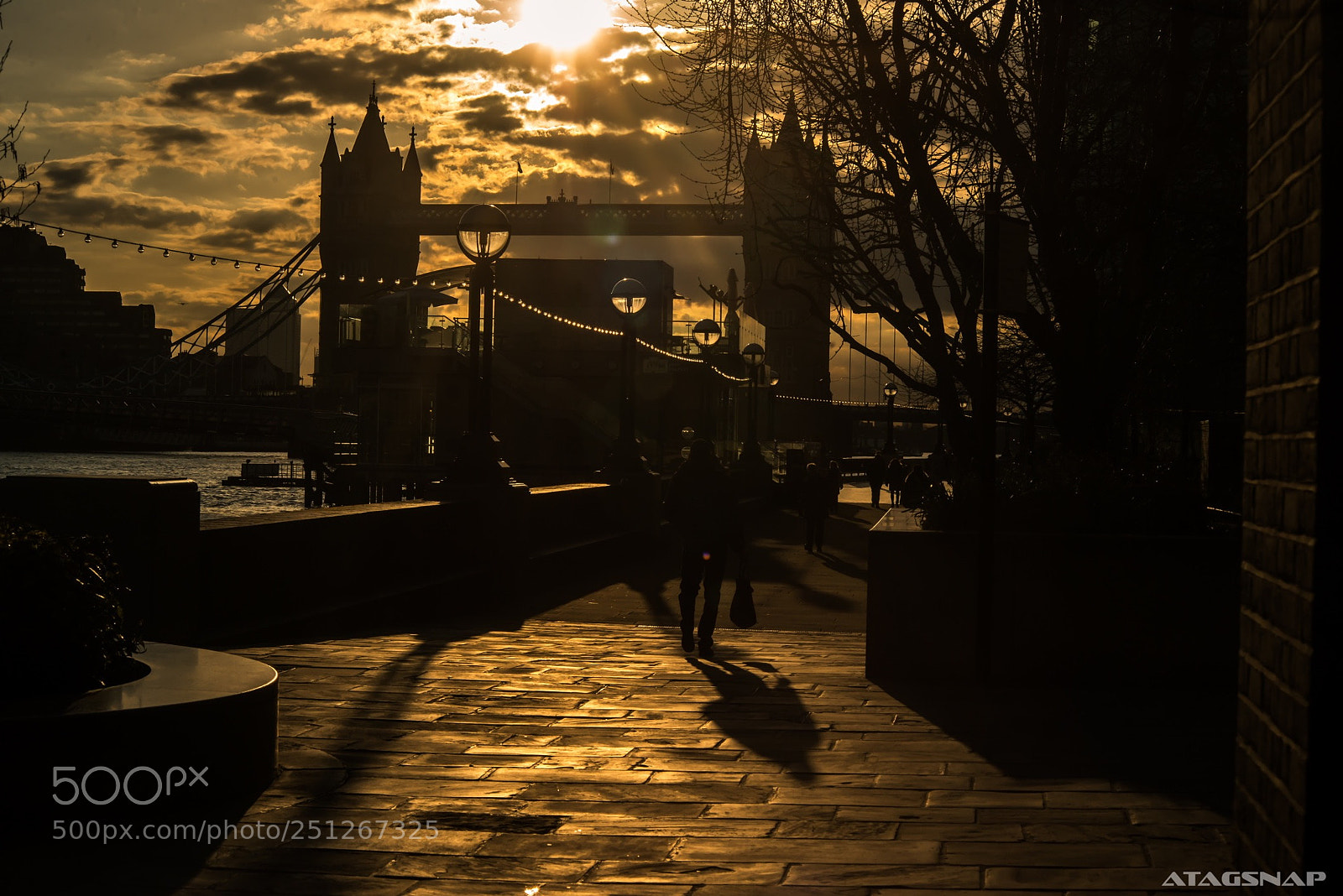 Nikon D800 sample photo. Sunrise on the thames photography