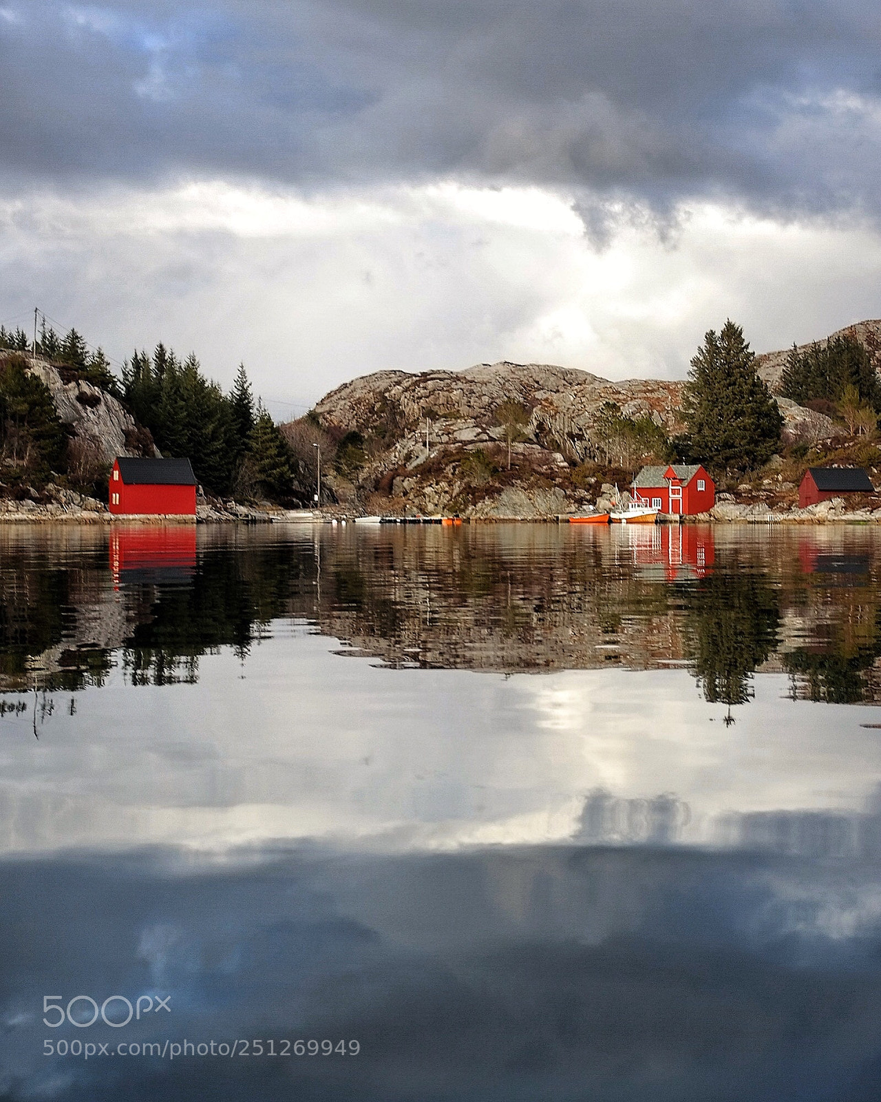 Samsung NX300 sample photo. Boathouses framed..  photography