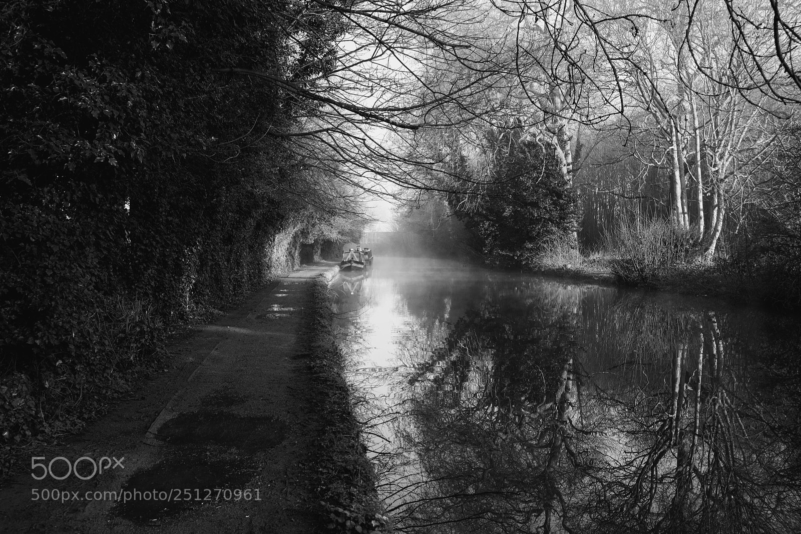 Sony a7R sample photo. Mist on grand union photography