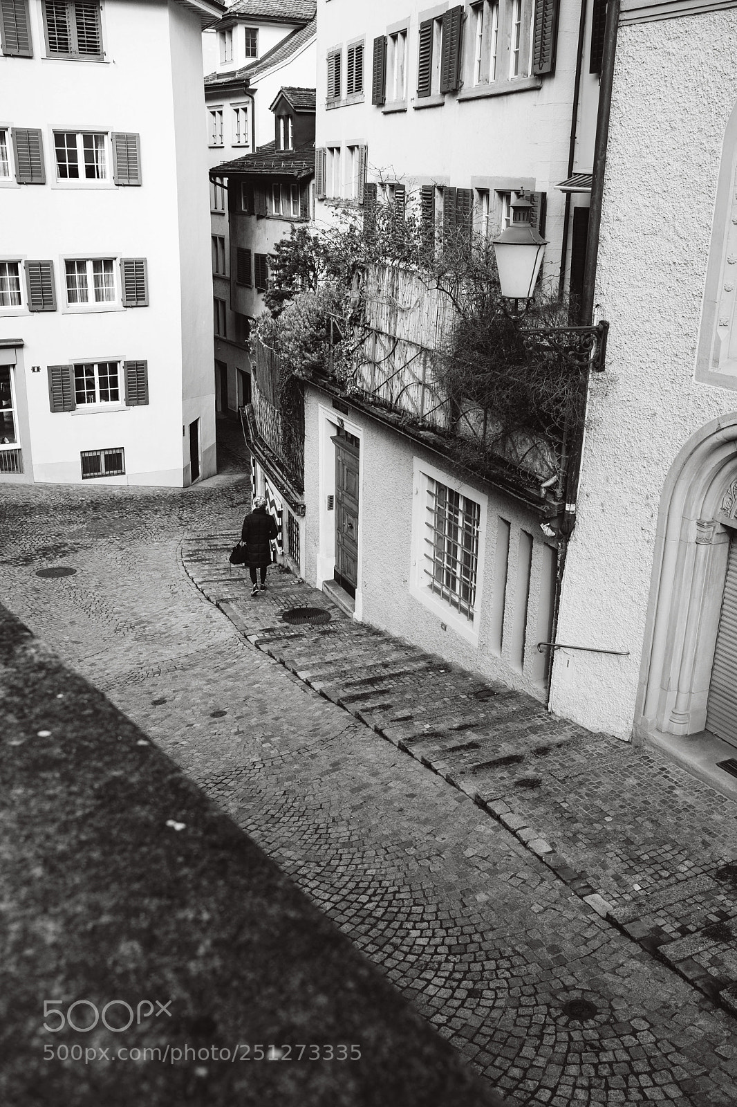 Fujifilm X-E3 sample photo. Zurich alley photography