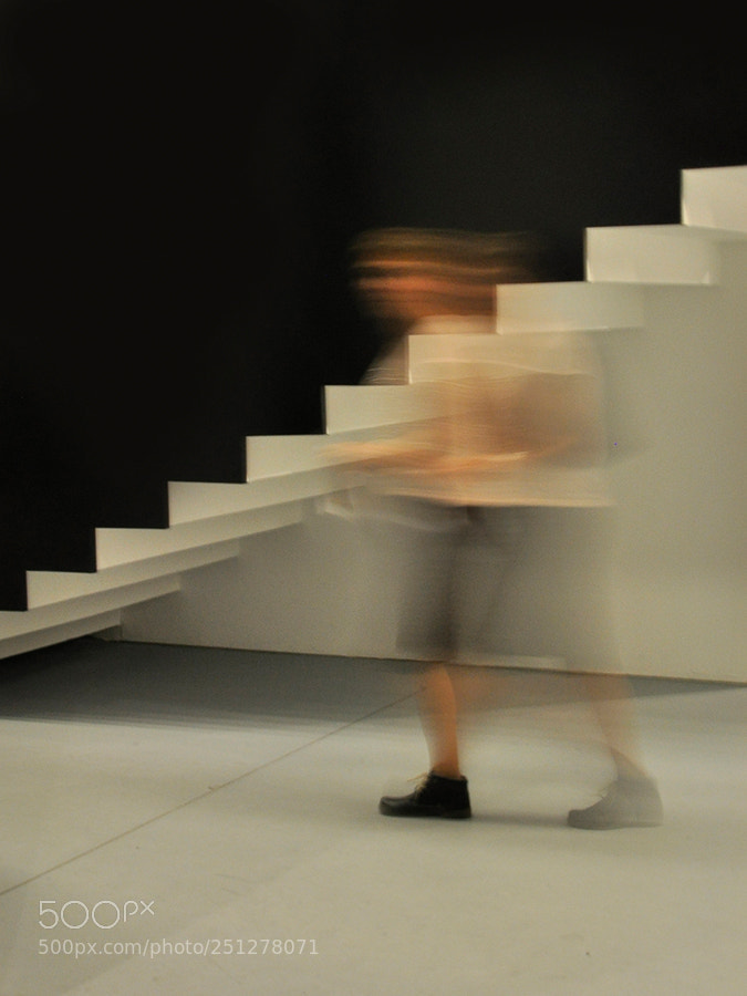 Nikon D90 sample photo. In the rush photography