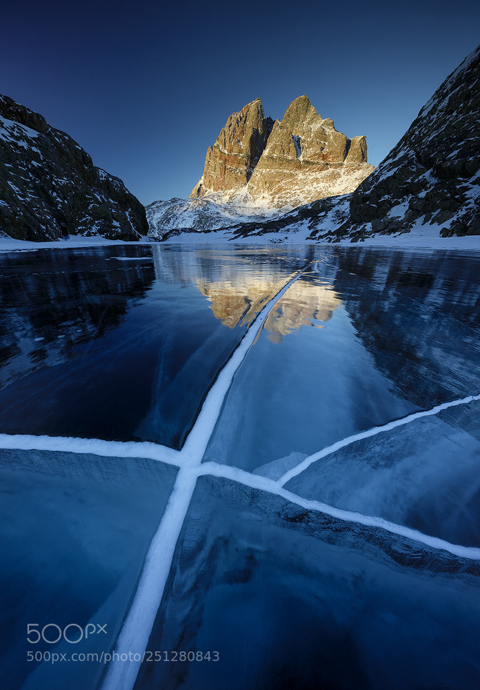 Canon EOS 5D Mark IV sample photo. Cracks of tasersuaq photography