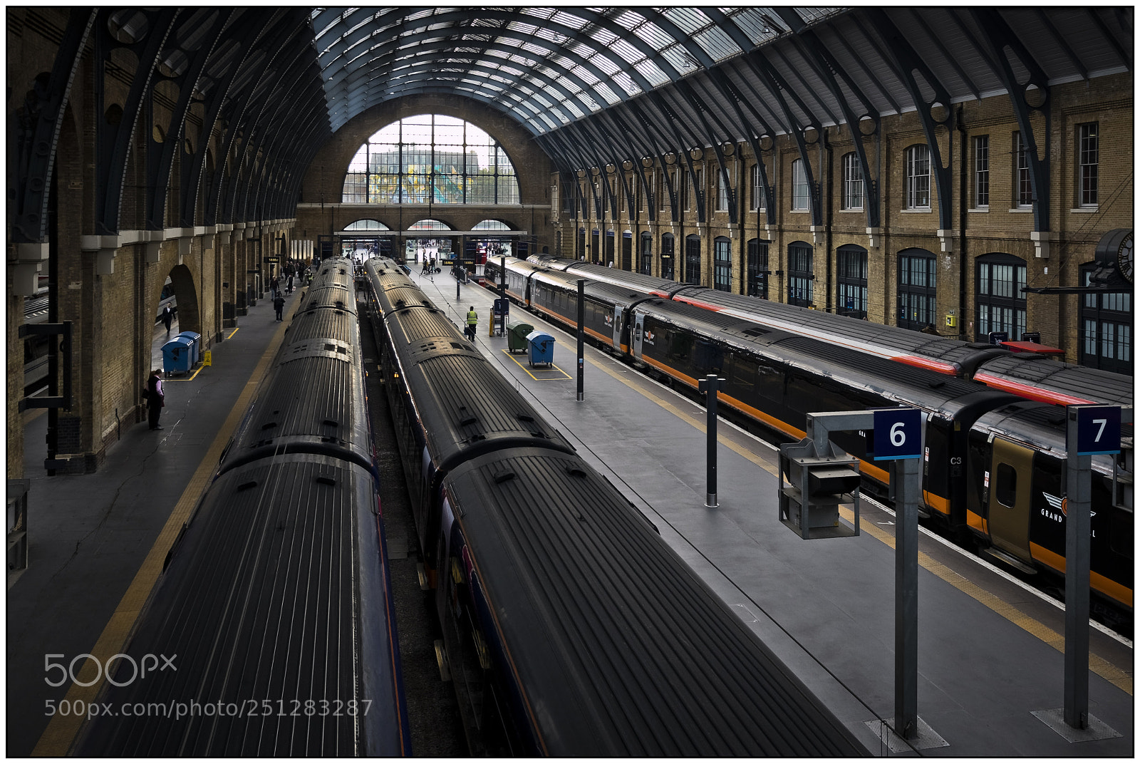 Canon EOS M6 sample photo. Kings cross station, london. photography