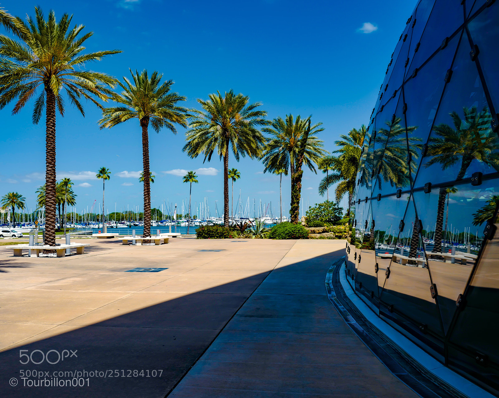Leica Q (Typ 116) sample photo. Dali museum back in photography