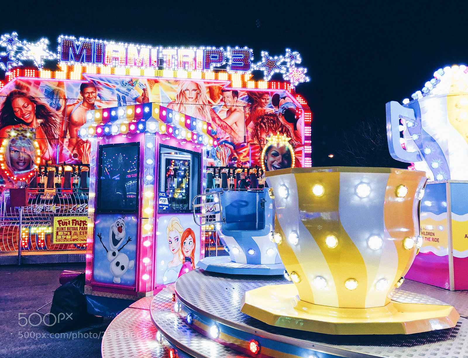 Apple iPhone 8 Plus sample photo. Fayre  photography
