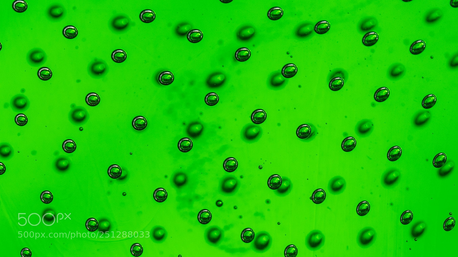 Panasonic Lumix DMC-GX85 (Lumix DMC-GX80 / Lumix DMC-GX7 Mark II) sample photo. Big bubbles, no troubles photography