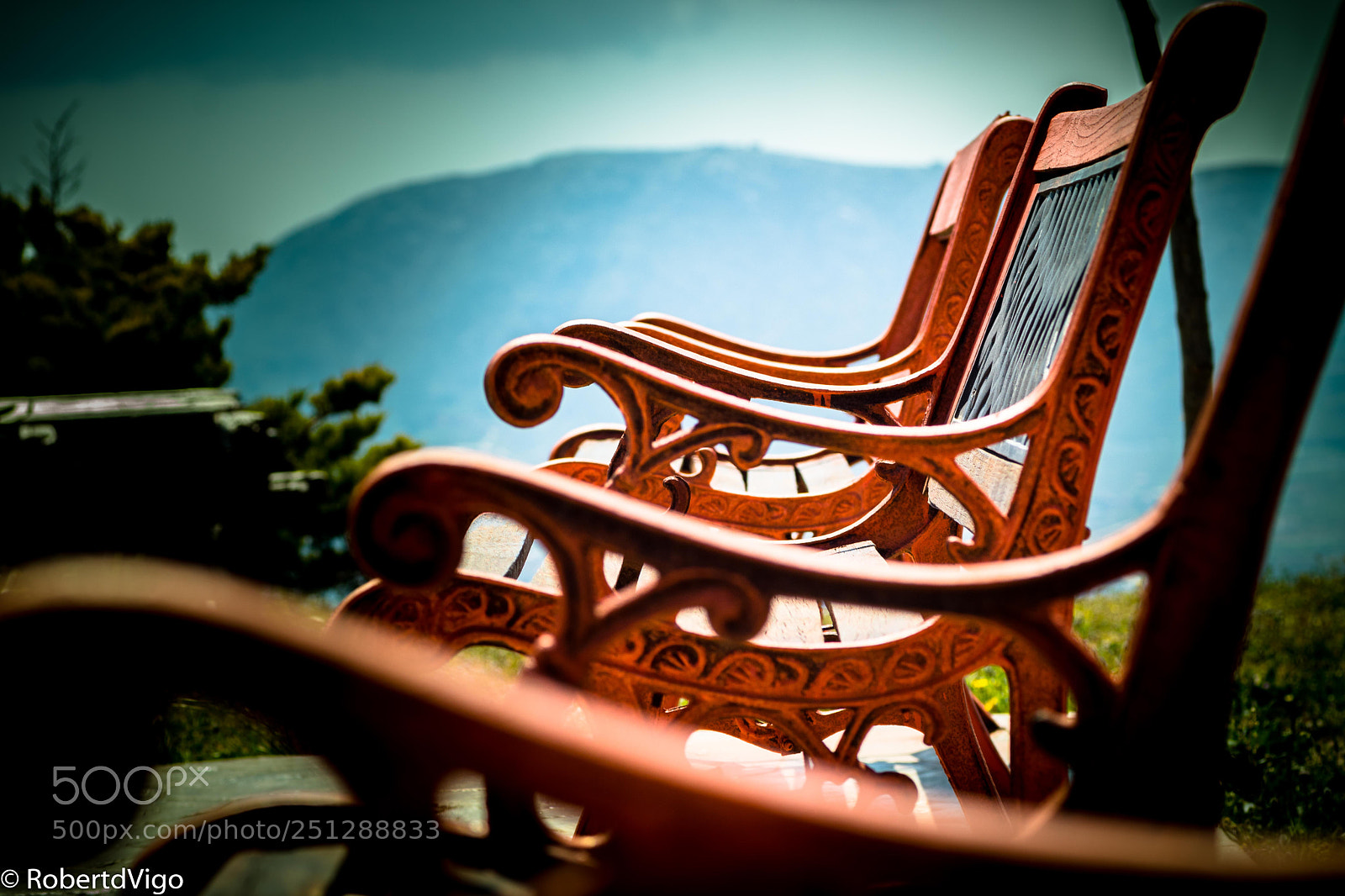 Canon EOS 77D (EOS 9000D / EOS 770D) sample photo. Bancos photography