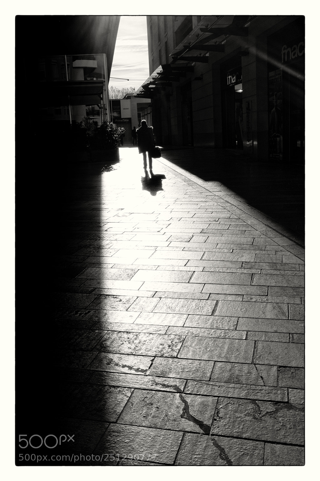 Fujifilm X100F sample photo. Corridor photography