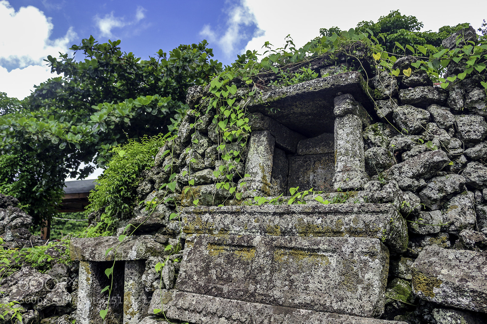 Canon EOS 700D (EOS Rebel T5i / EOS Kiss X7i) sample photo. Abandoned shrine in volcanic photography