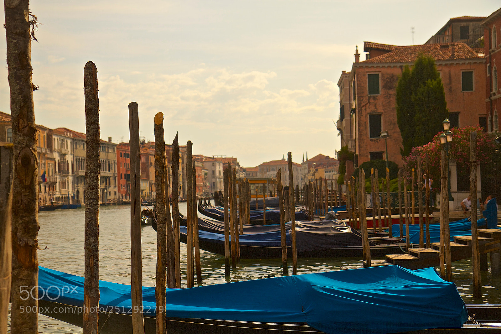 Canon EOS 7D sample photo. Gondola parking photography