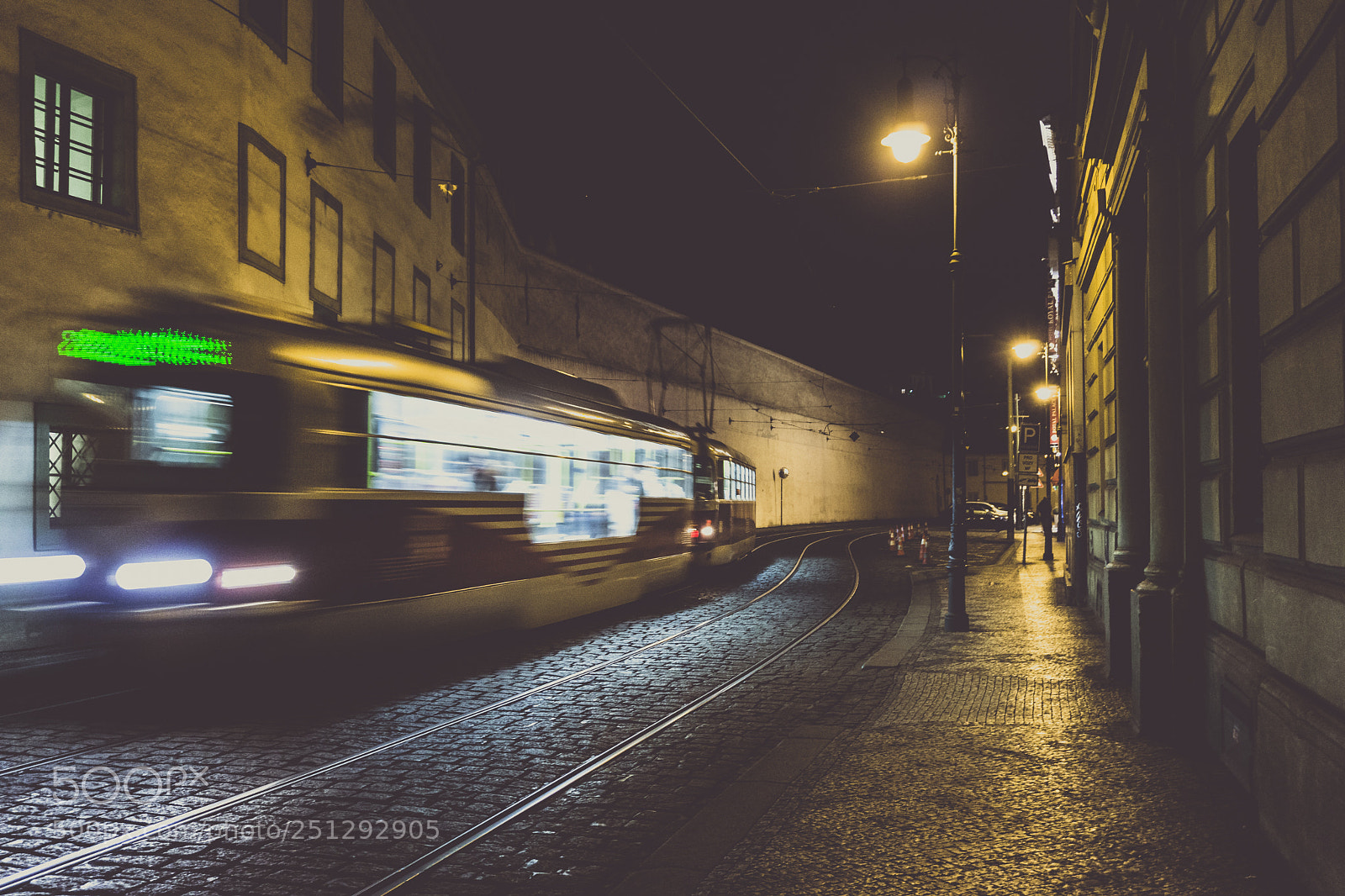 Sony a6000 sample photo. The night bus photography