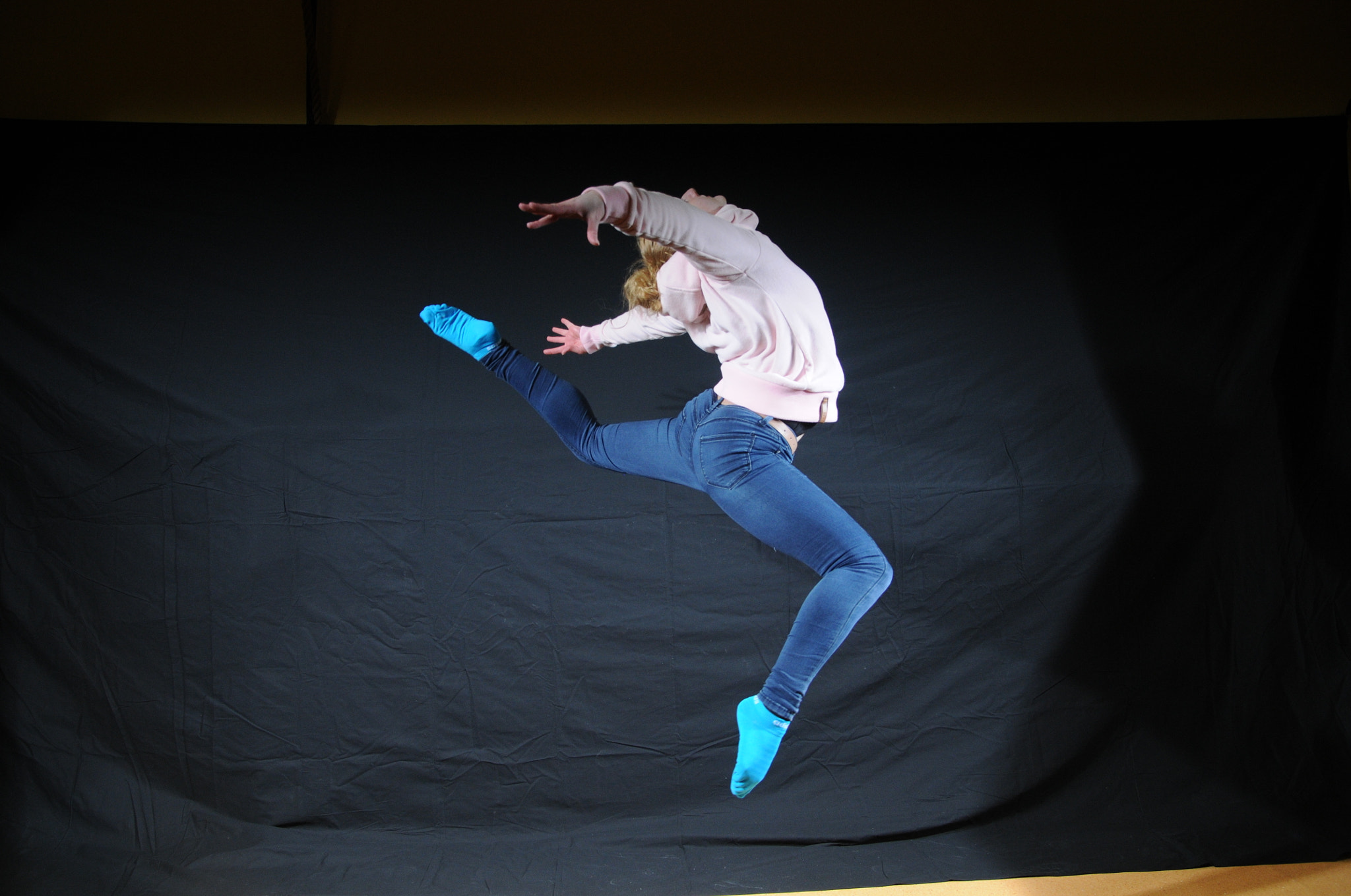 Nikon D300 sample photo. Jump in jeans photography