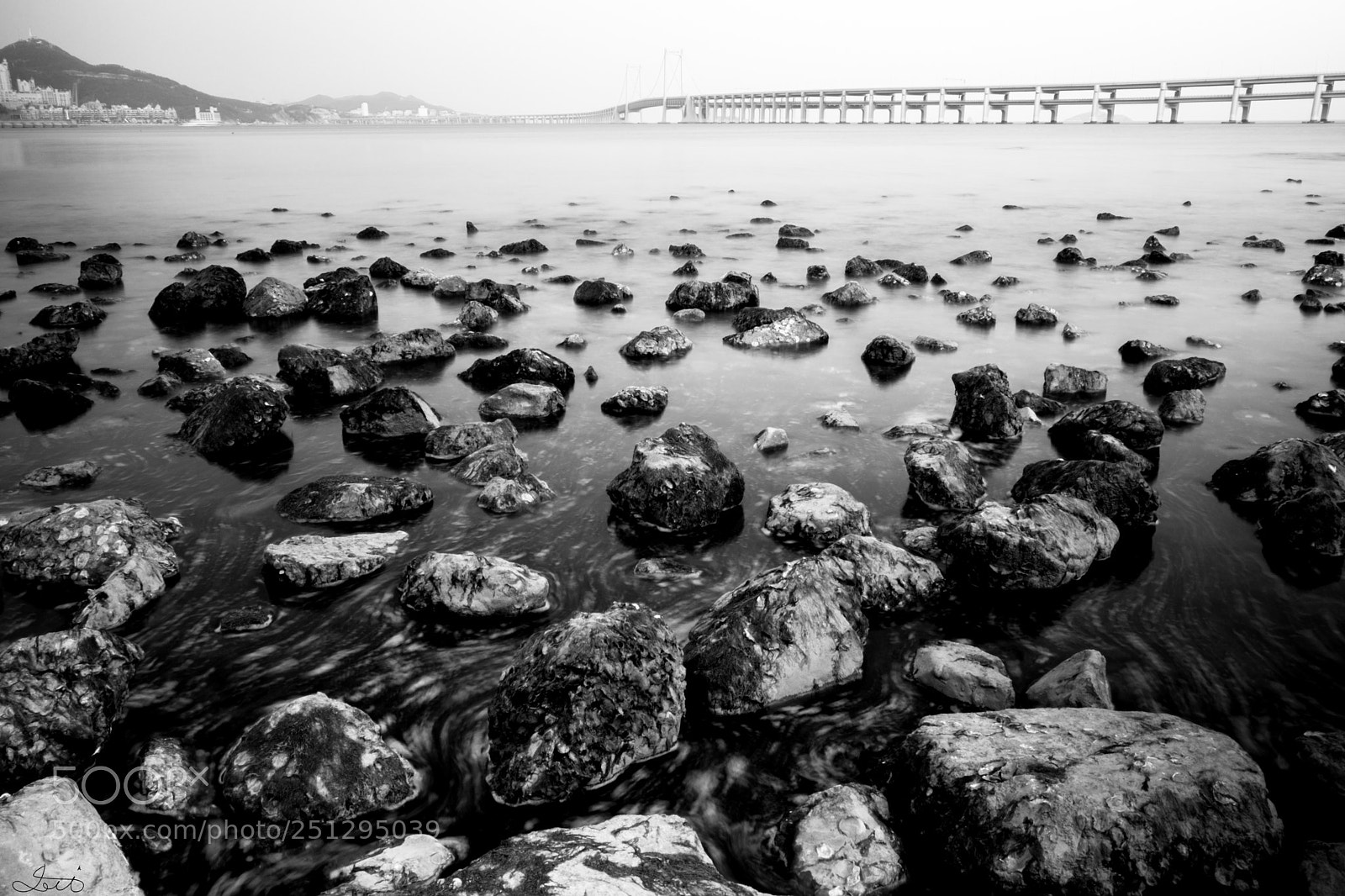 Fujifilm X-T20 sample photo. Seaside rocks photography