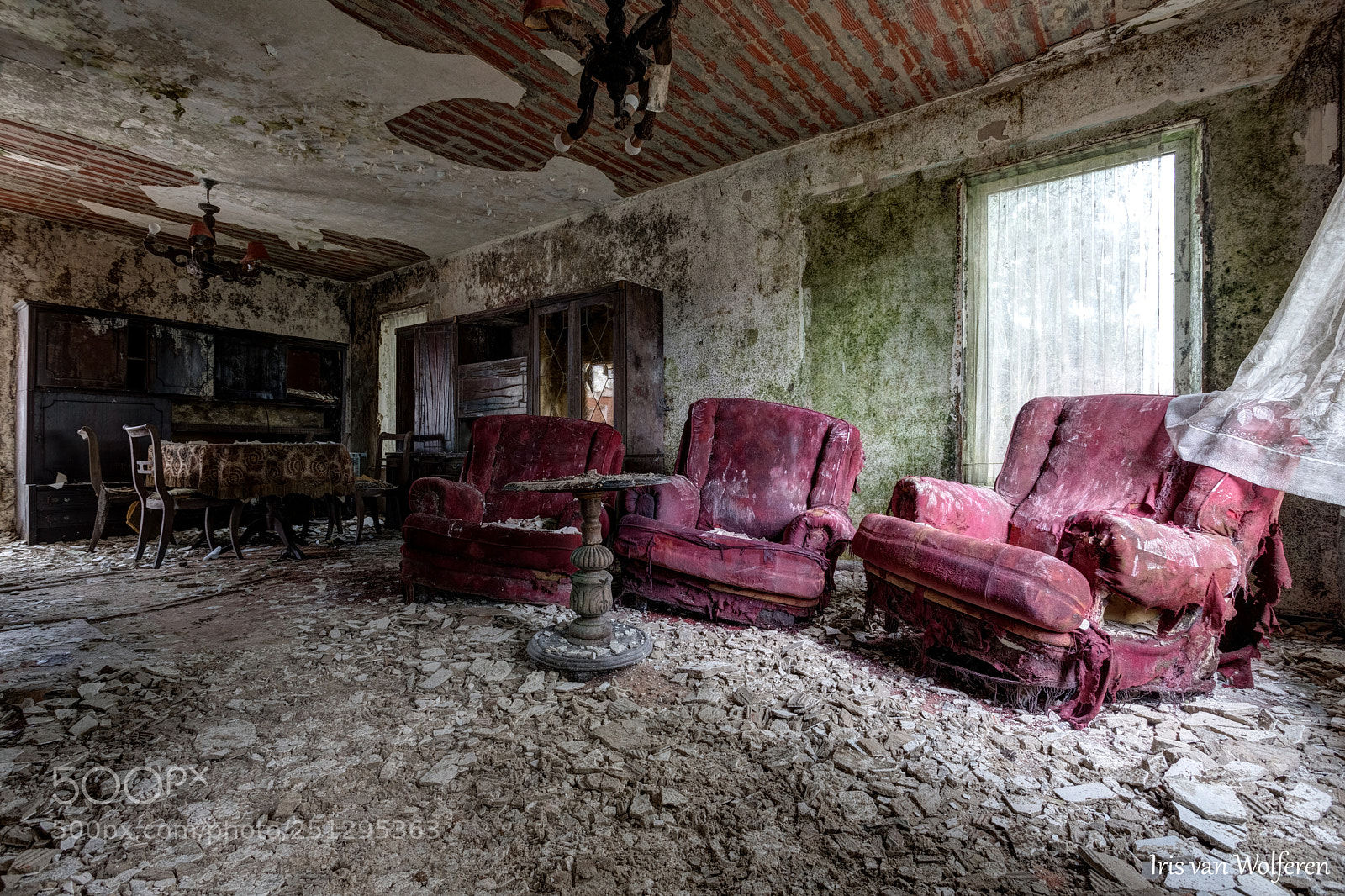 Canon EOS 6D Mark II sample photo. Mold house photography