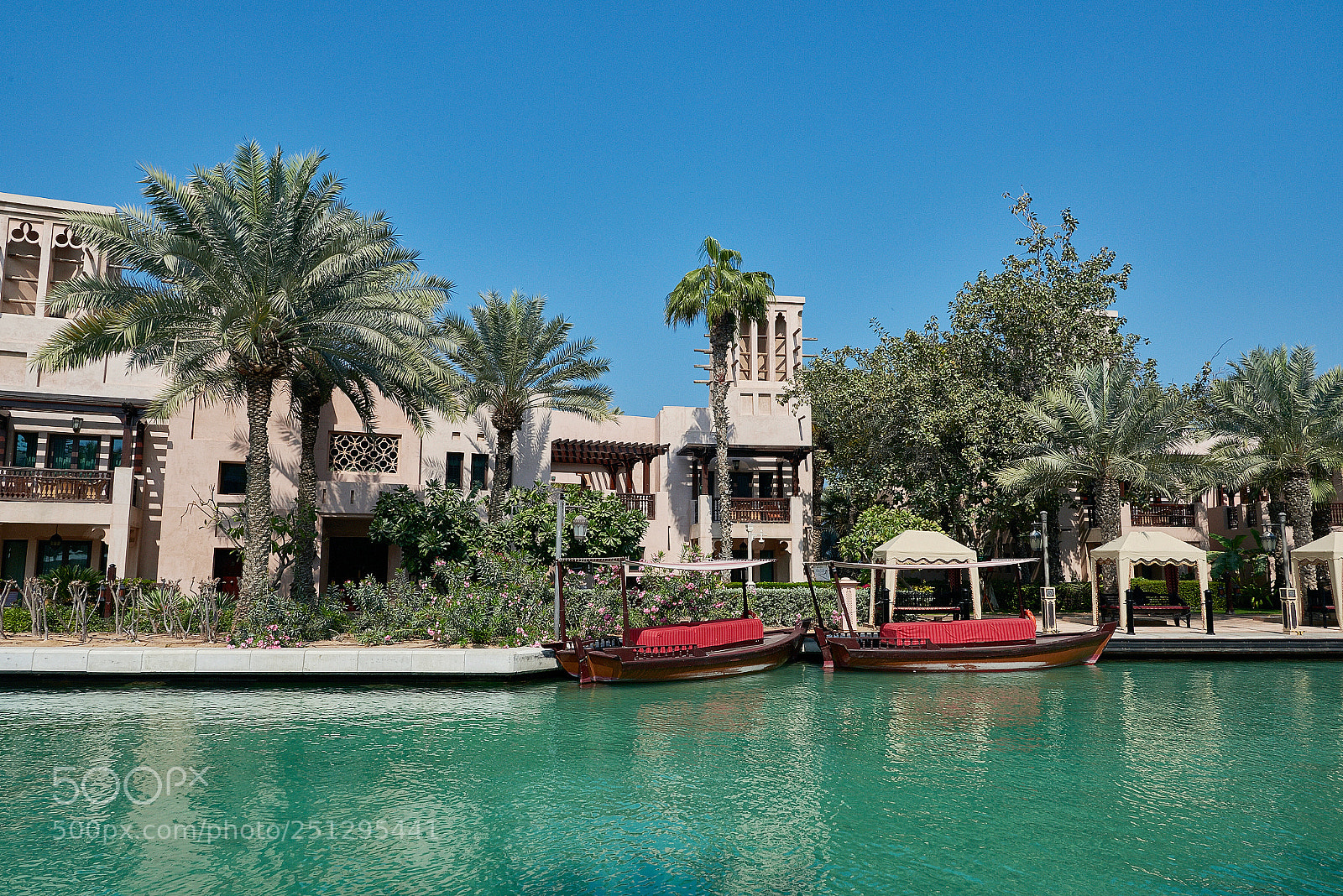 Nikon D810 sample photo. Madinat jumeirah. Дубайская Венеция photography