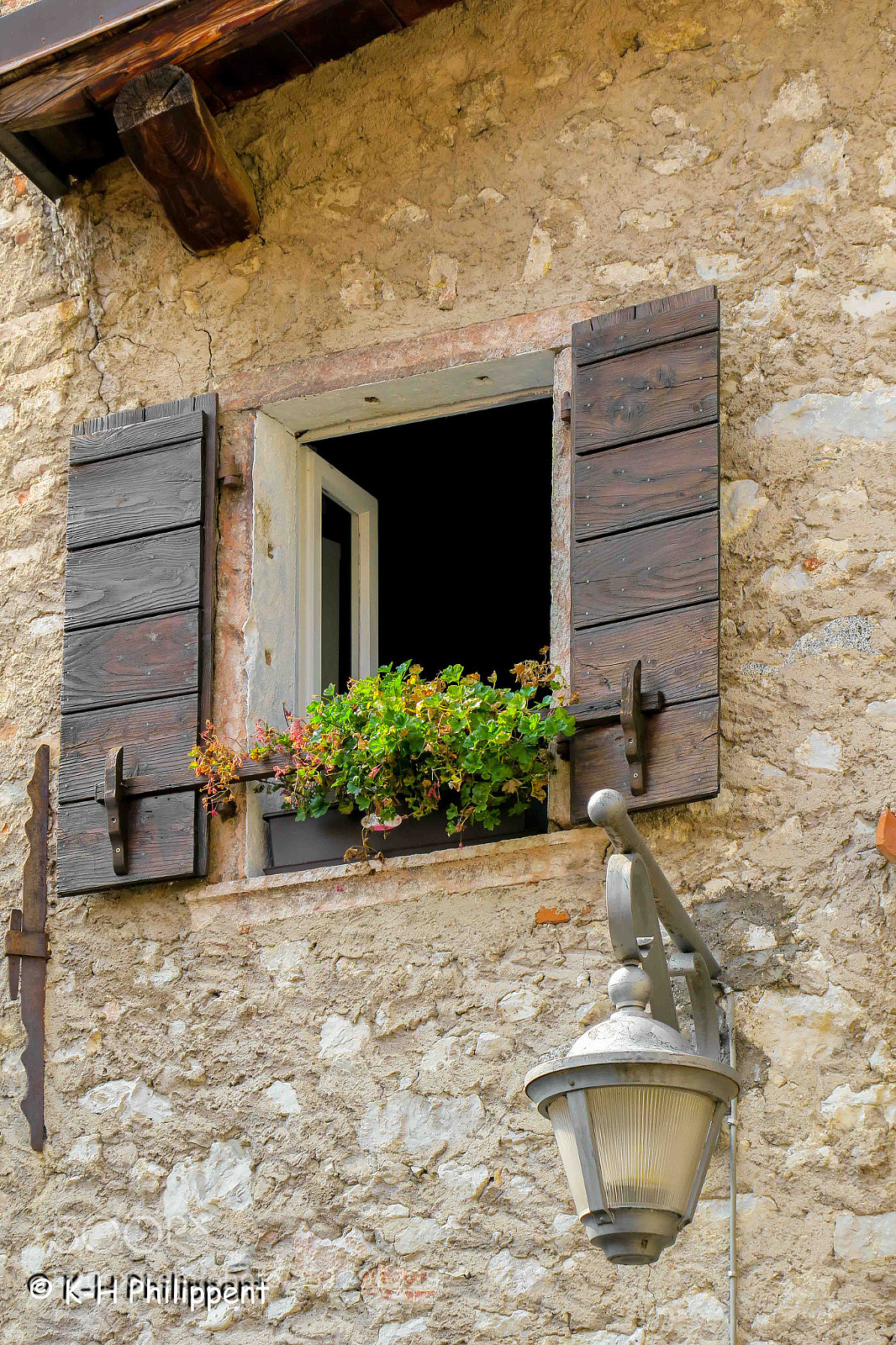 Canon PowerShot G3 X sample photo. Limone sul garda italy photography