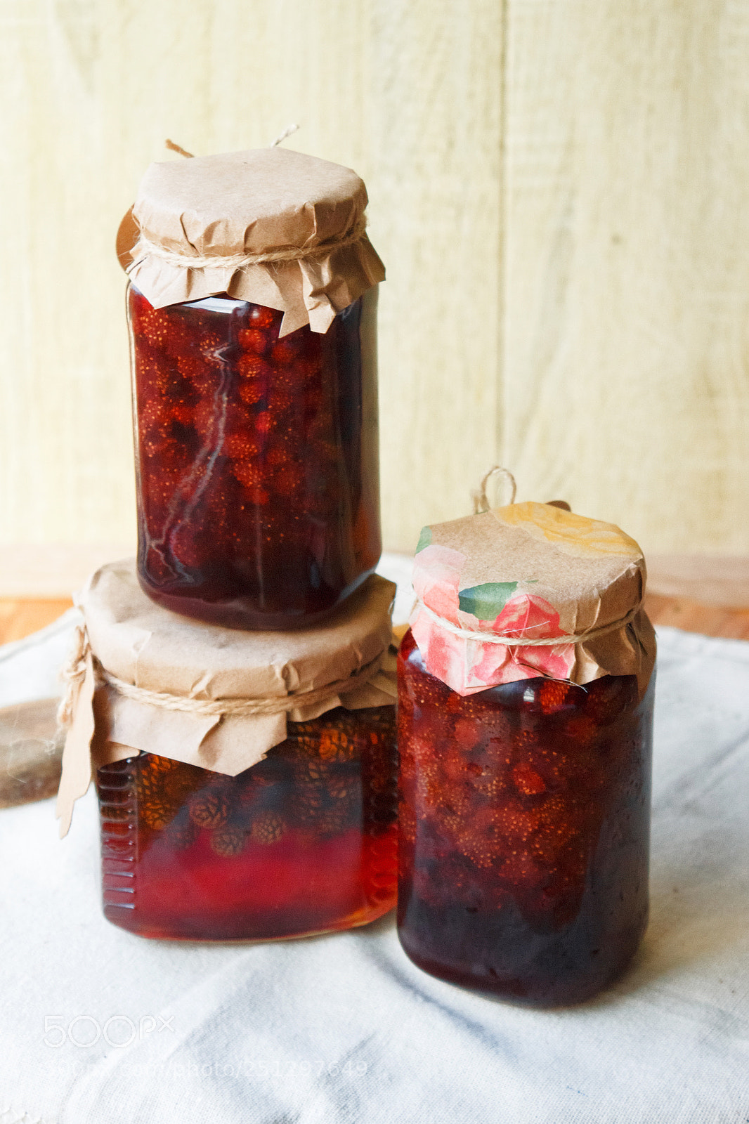 Canon EOS 650D (EOS Rebel T4i / EOS Kiss X6i) sample photo. Strawberry jam with a photography