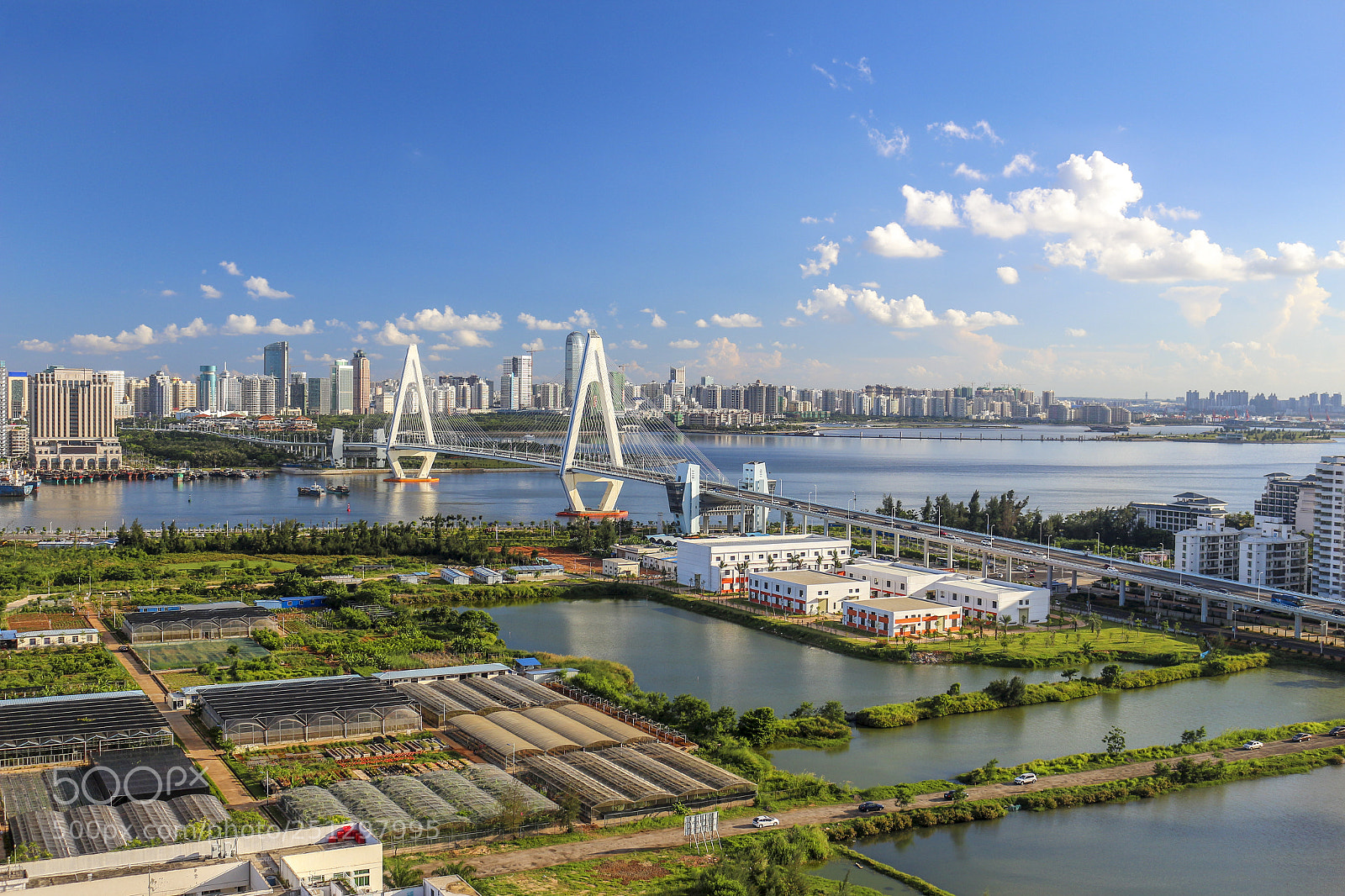 Canon EOS 700D (EOS Rebel T5i / EOS Kiss X7i) sample photo. Haikou cityscape photography
