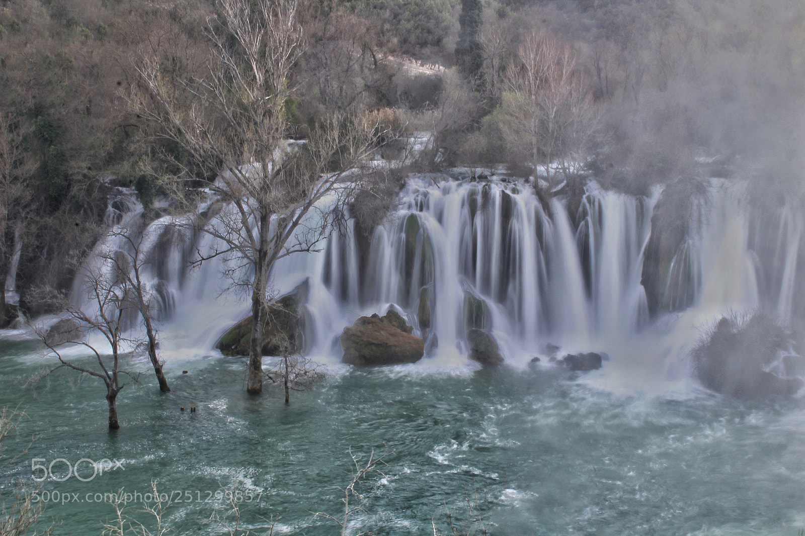 Canon EOS 1300D (EOS Rebel T6 / EOS Kiss X80) sample photo. Waterfall kravice photography