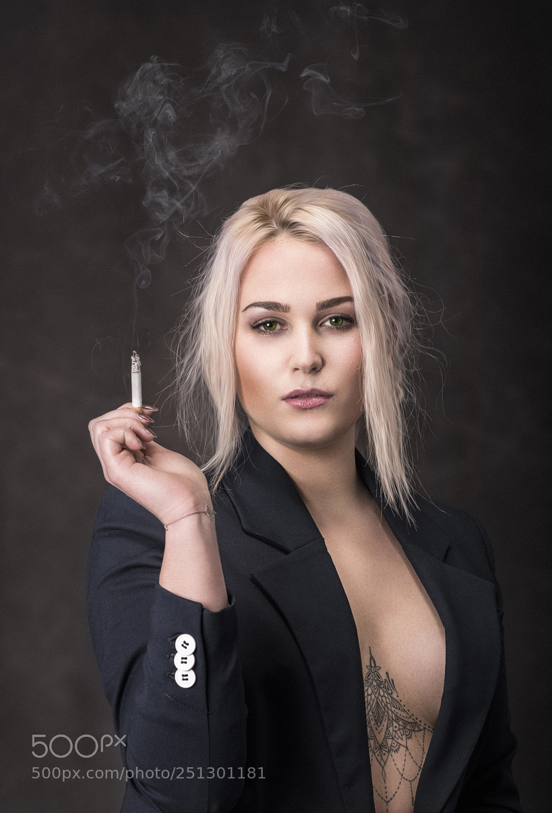 Nikon D850 sample photo. <<< smoke >>> photography