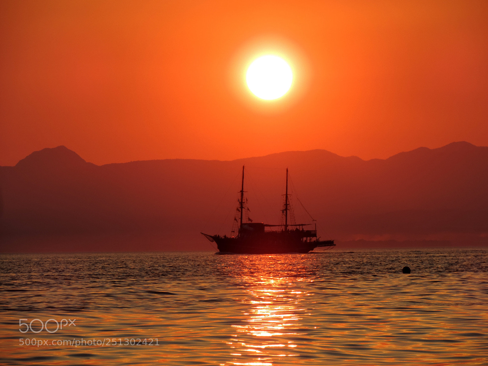Nikon Coolpix P520 sample photo. Sunset in messinian bay photography