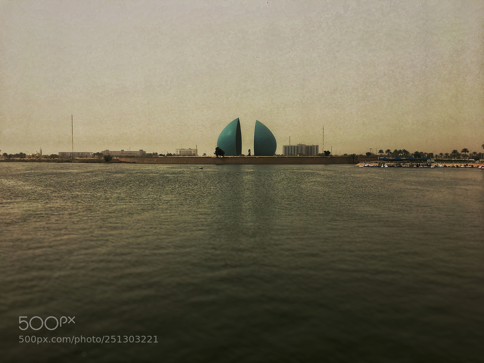 Apple iPhone 6s sample photo. Al-shaheed monument in baghdad photography