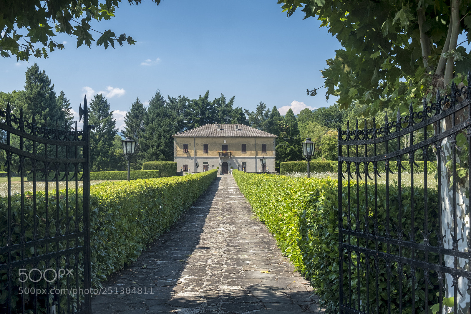 Fujifilm X-T2 sample photo. Historic villa in lunigiana photography