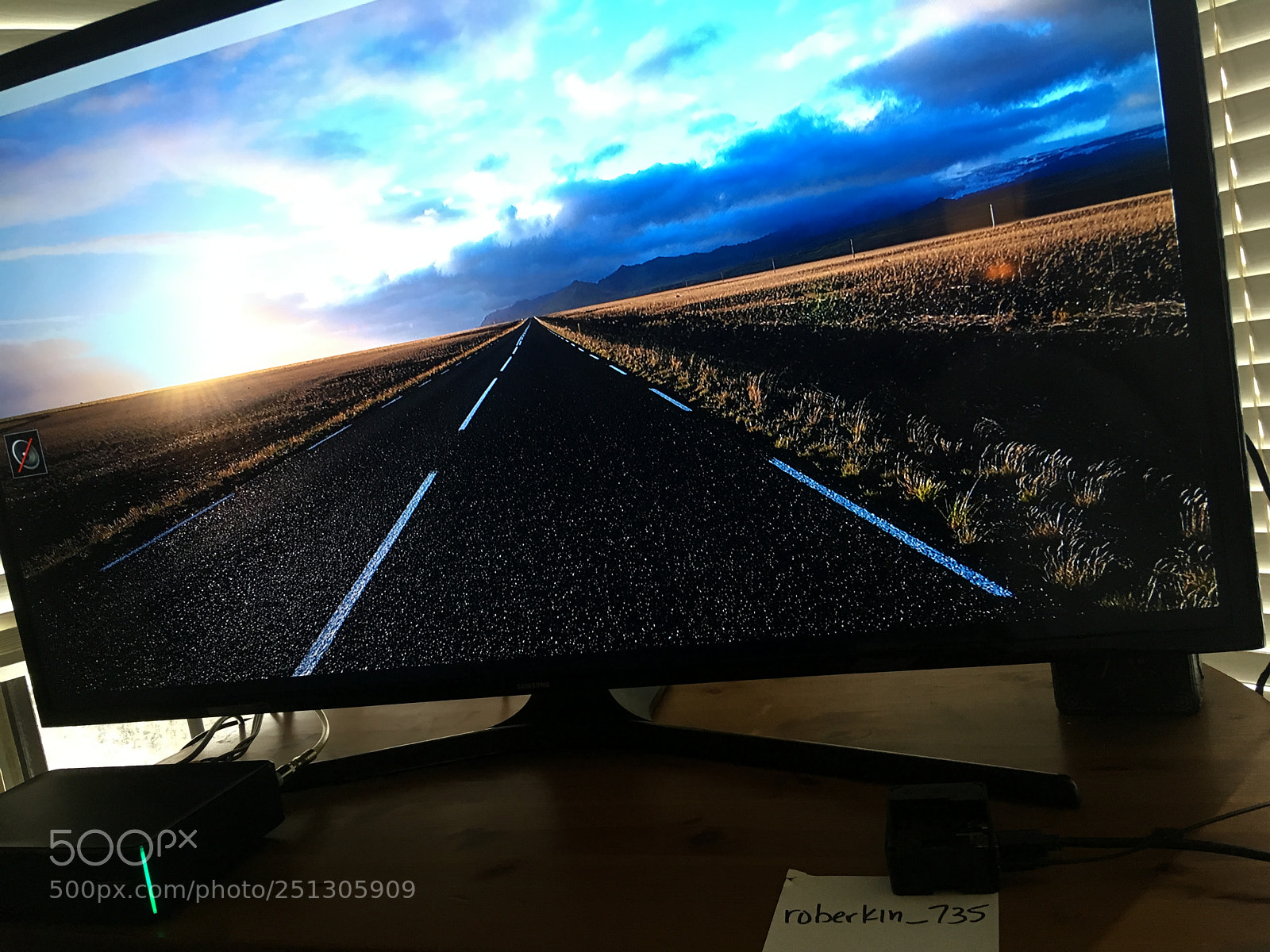 Apple iPhone SE sample photo. Img photography