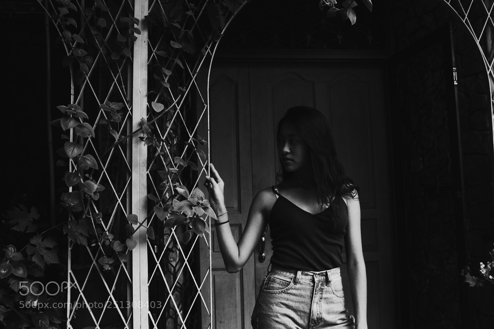 Canon EOS 600D (Rebel EOS T3i / EOS Kiss X5) sample photo. Quiet girl photography