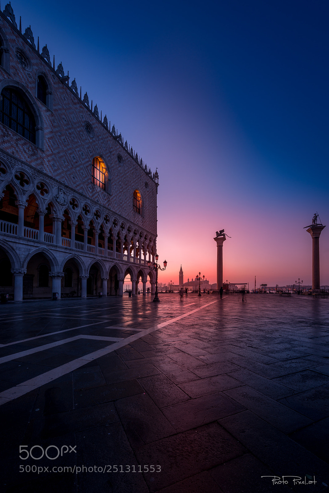 Nikon D800 sample photo. Sunrise in venice piazza photography