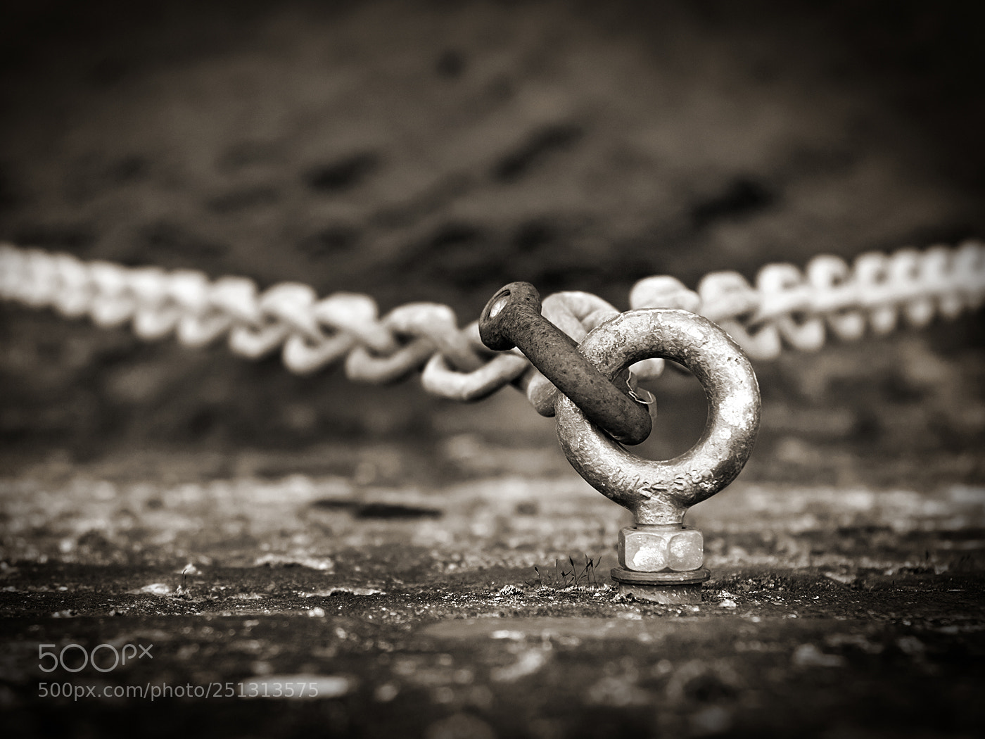 Canon EOS 50D sample photo. Chains photography