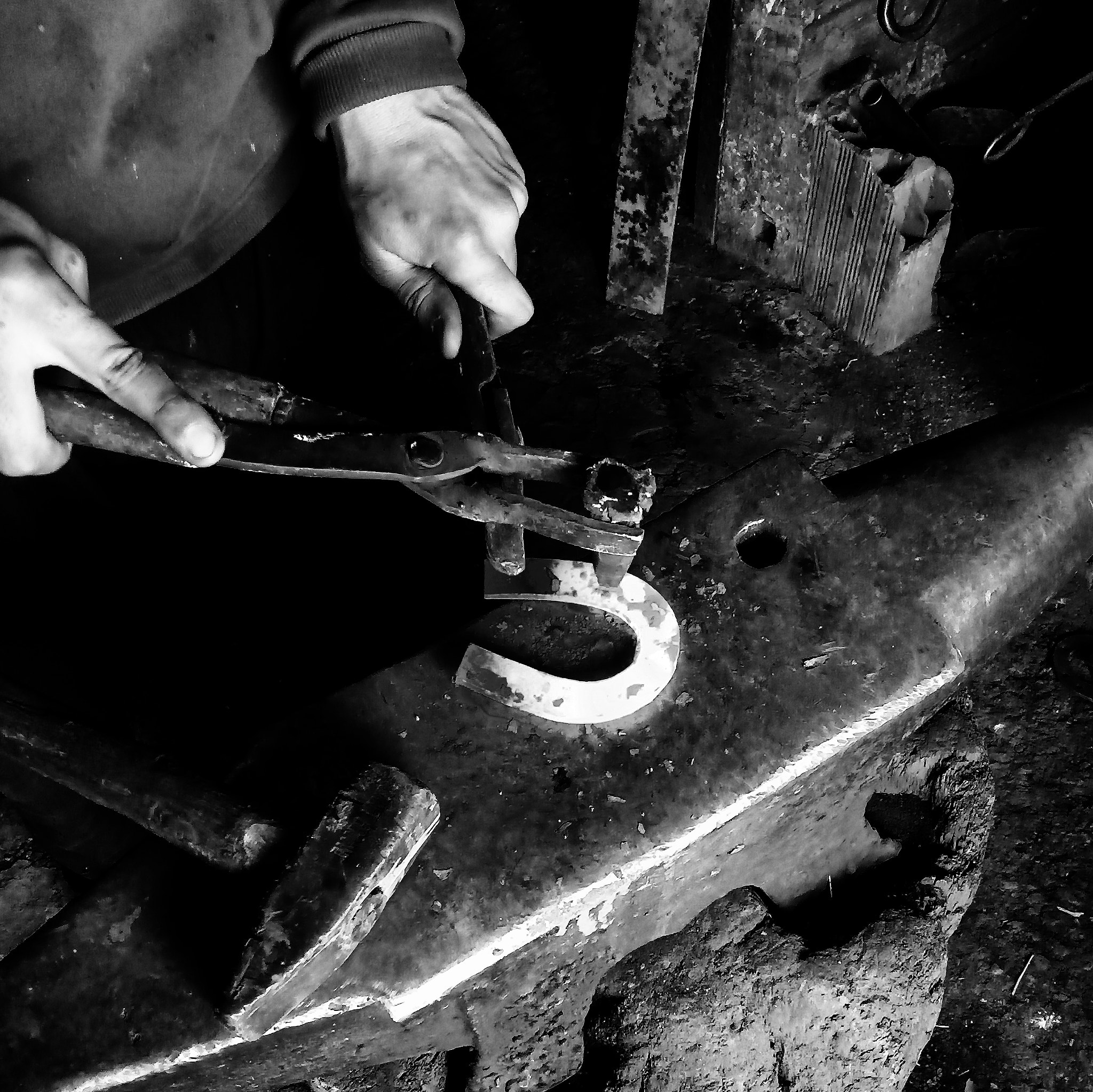 OPPO X9009 sample photo. Blacksmith photography