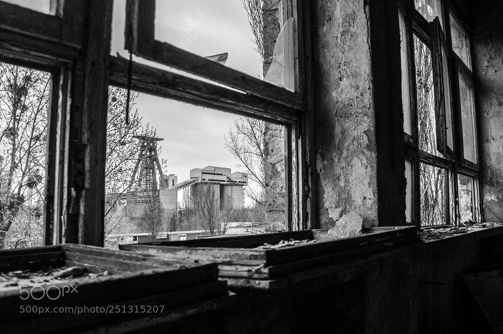 Nikon D5200 sample photo. Coal mine sośnica photography