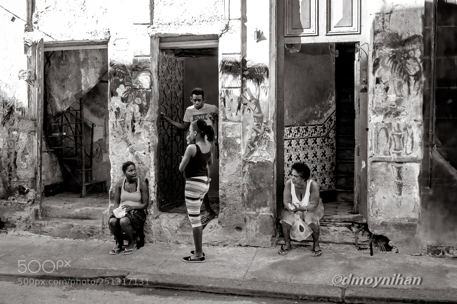 Fujifilm X100F sample photo. Old havana street photography
