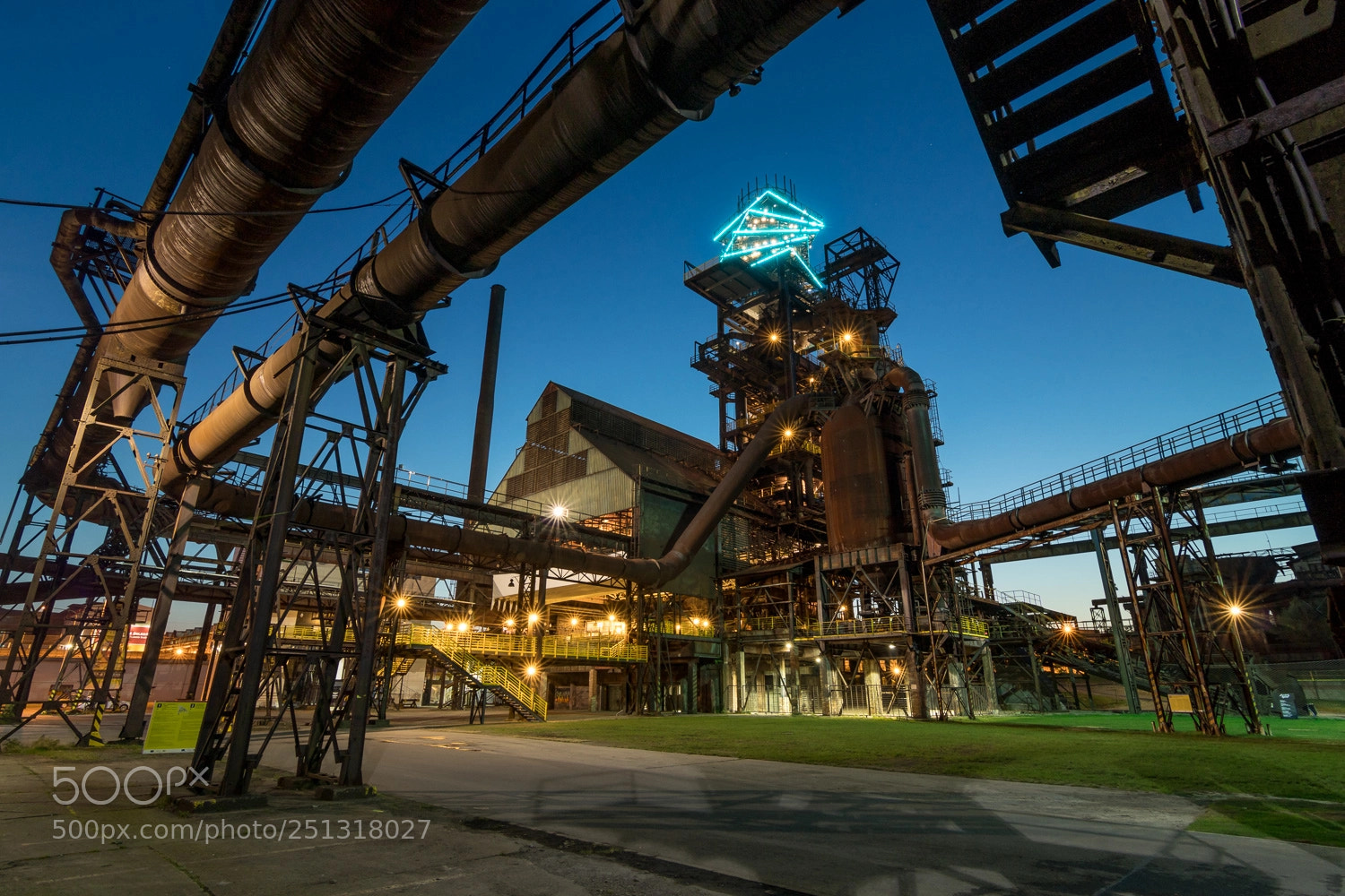 Canon EOS 80D sample photo. City of steel photography