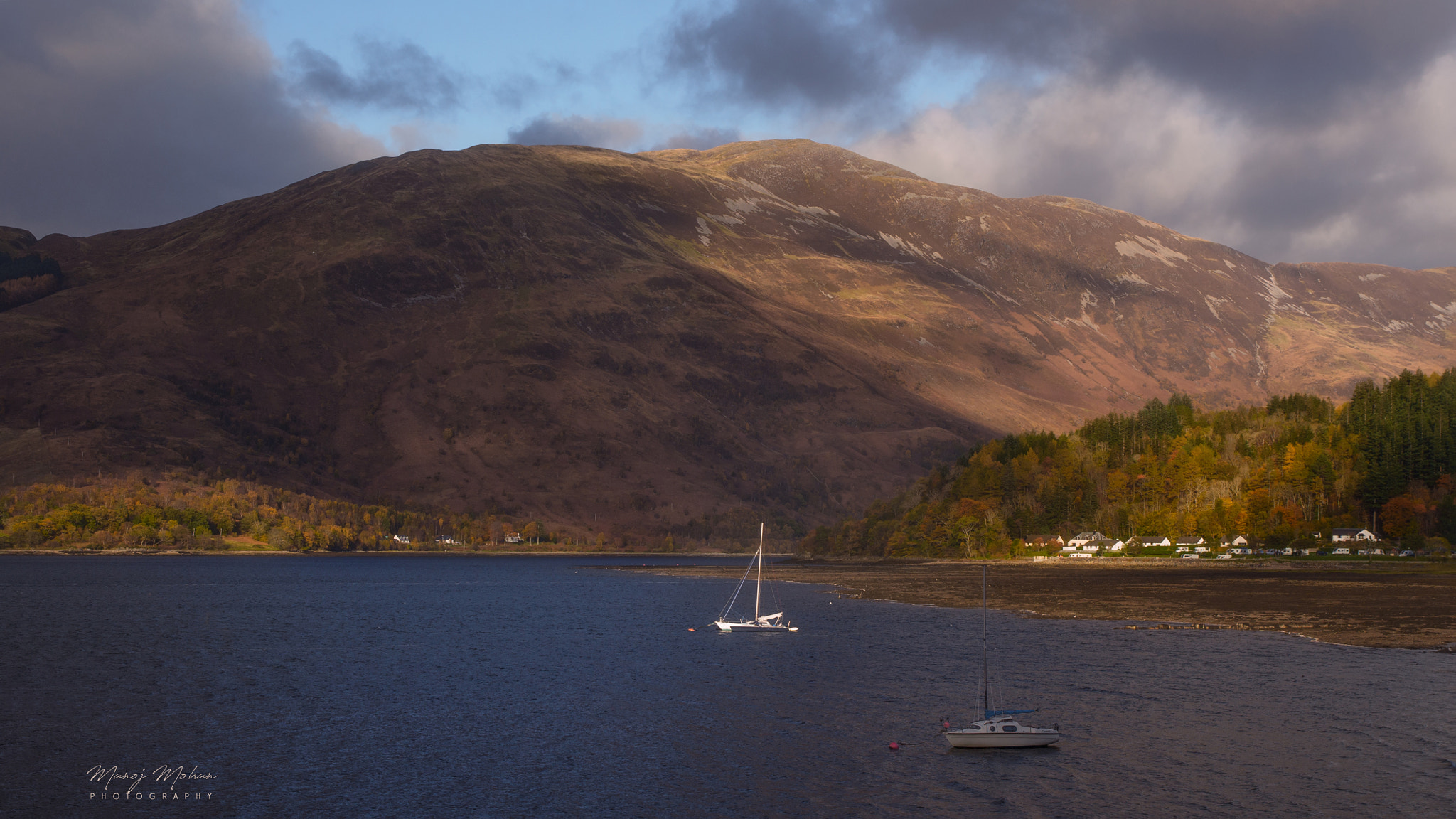 Sony Alpha DSLR-A550 sample photo. Boats at glencoe photography