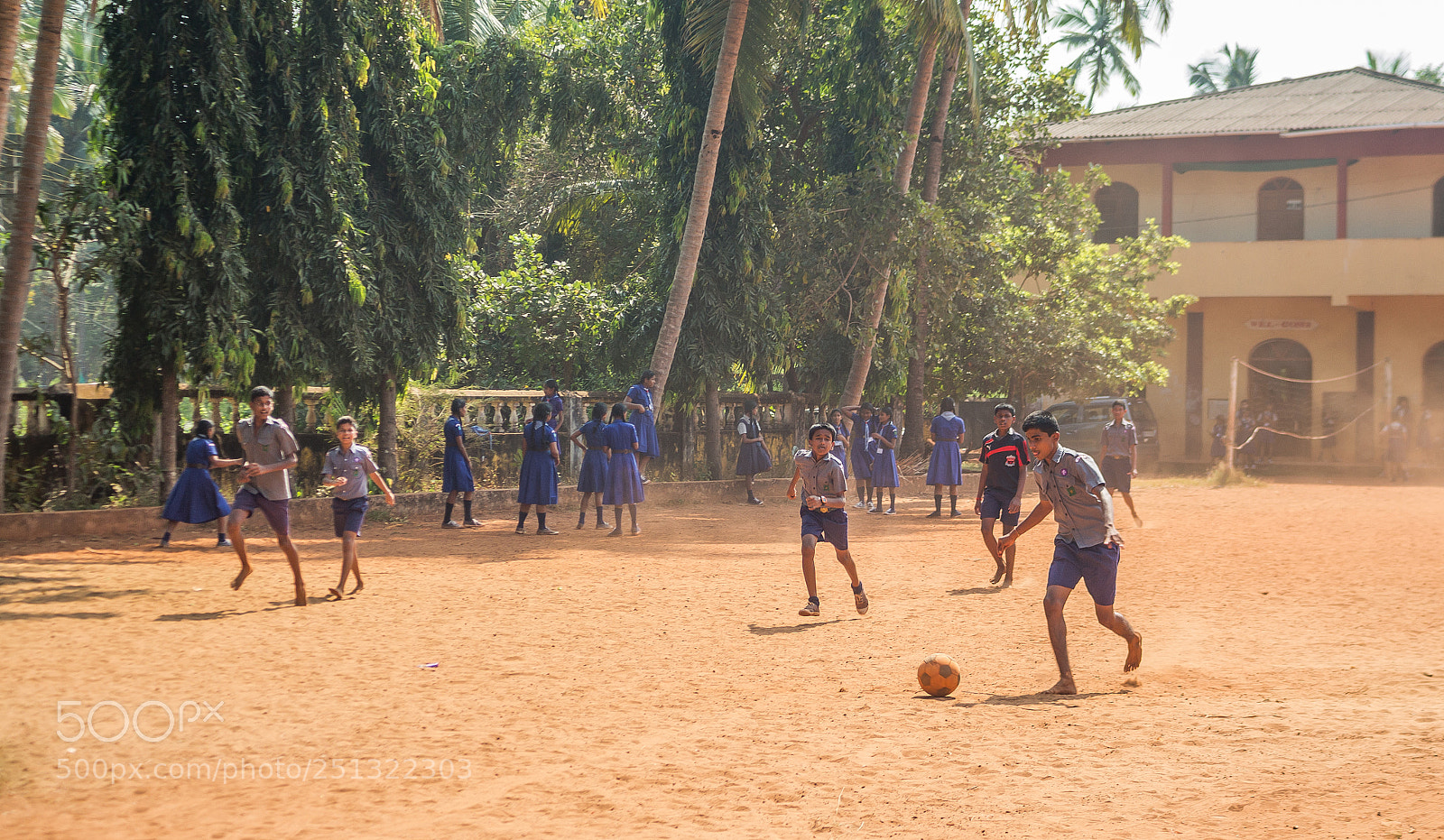 Canon EOS 700D (EOS Rebel T5i / EOS Kiss X7i) sample photo. Kids being kids photography