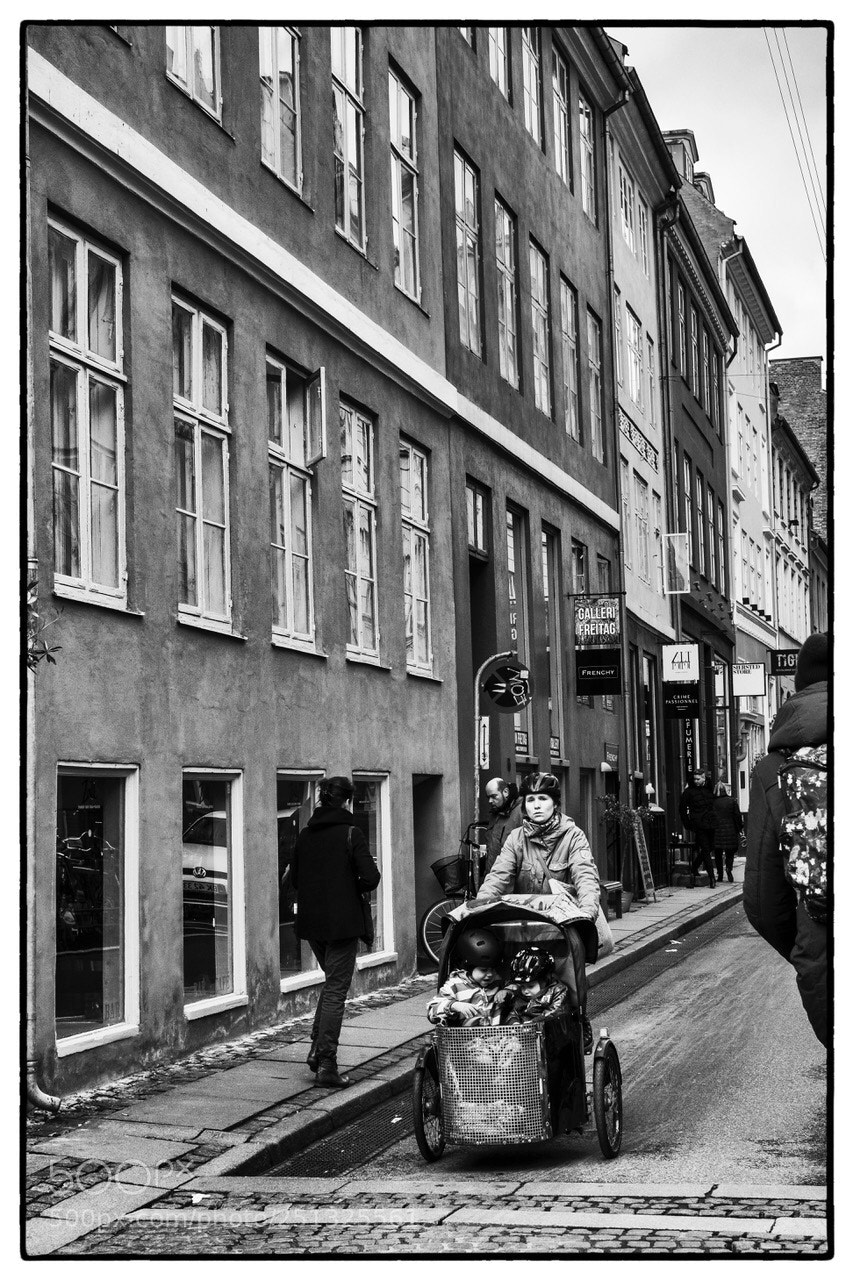 Fujifilm X-Pro2 sample photo. Copenhagen street life photography