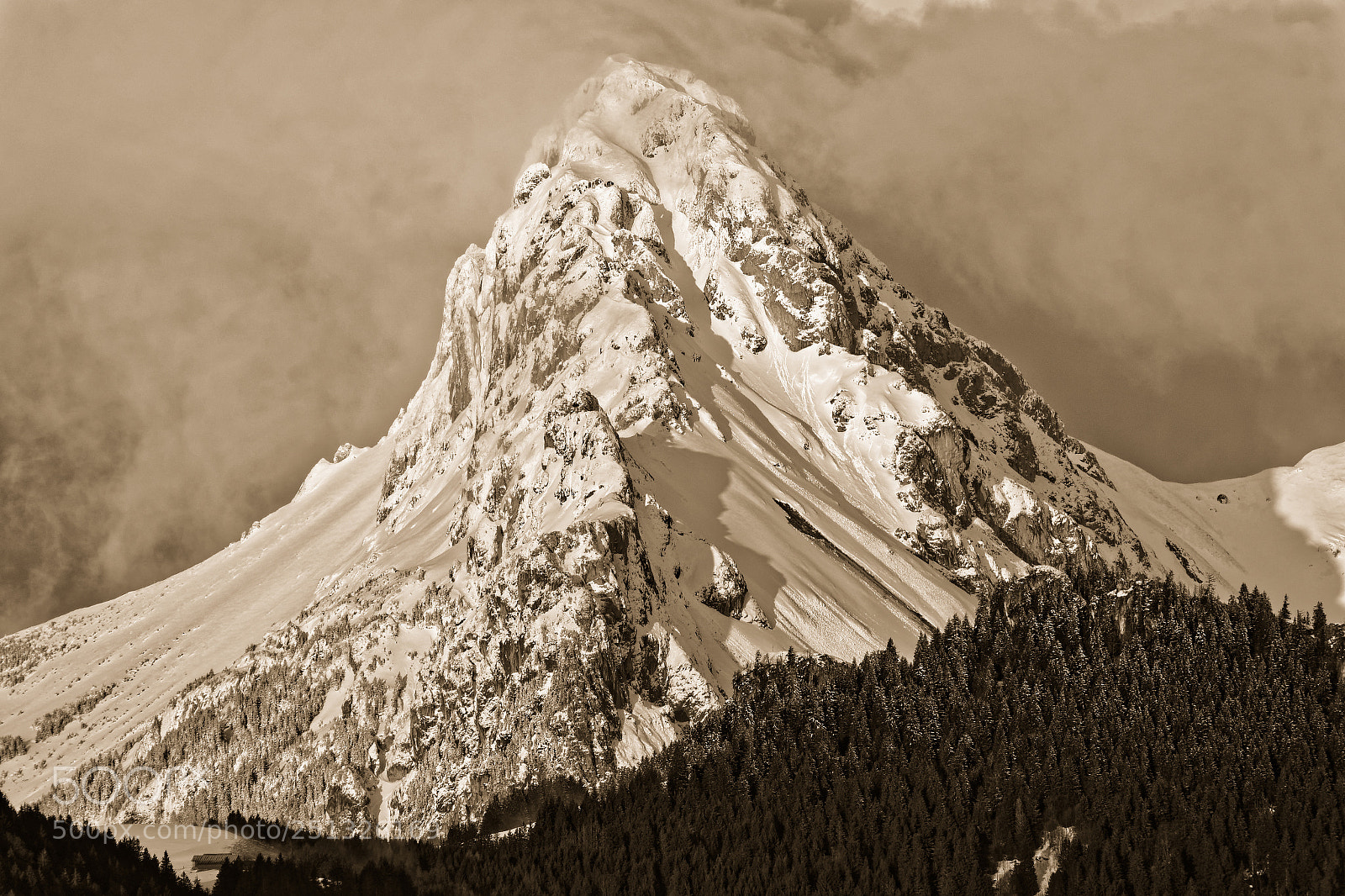 Sony Cyber-shot DSC-RX10 III sample photo. Dent d'oche photography