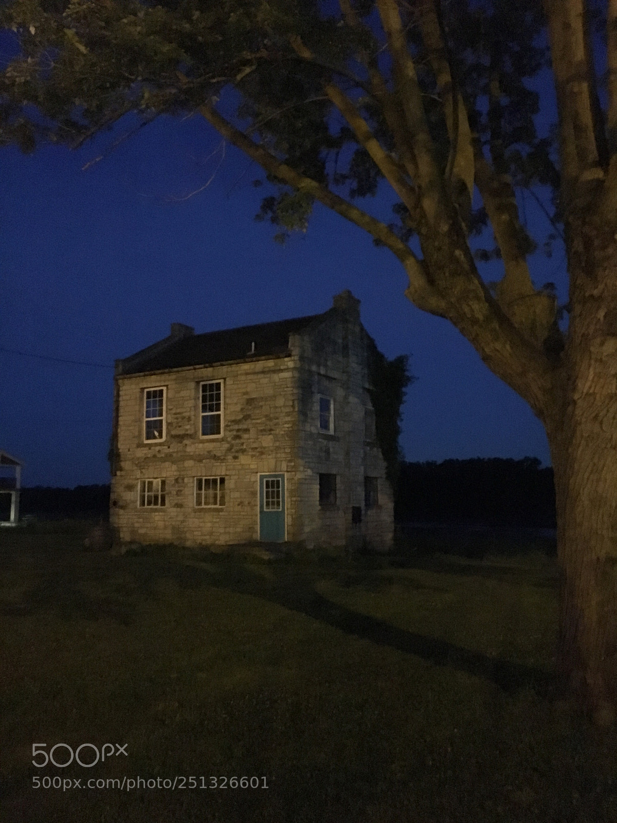 Apple iPhone 6s Plus sample photo. Blue sky at night photography