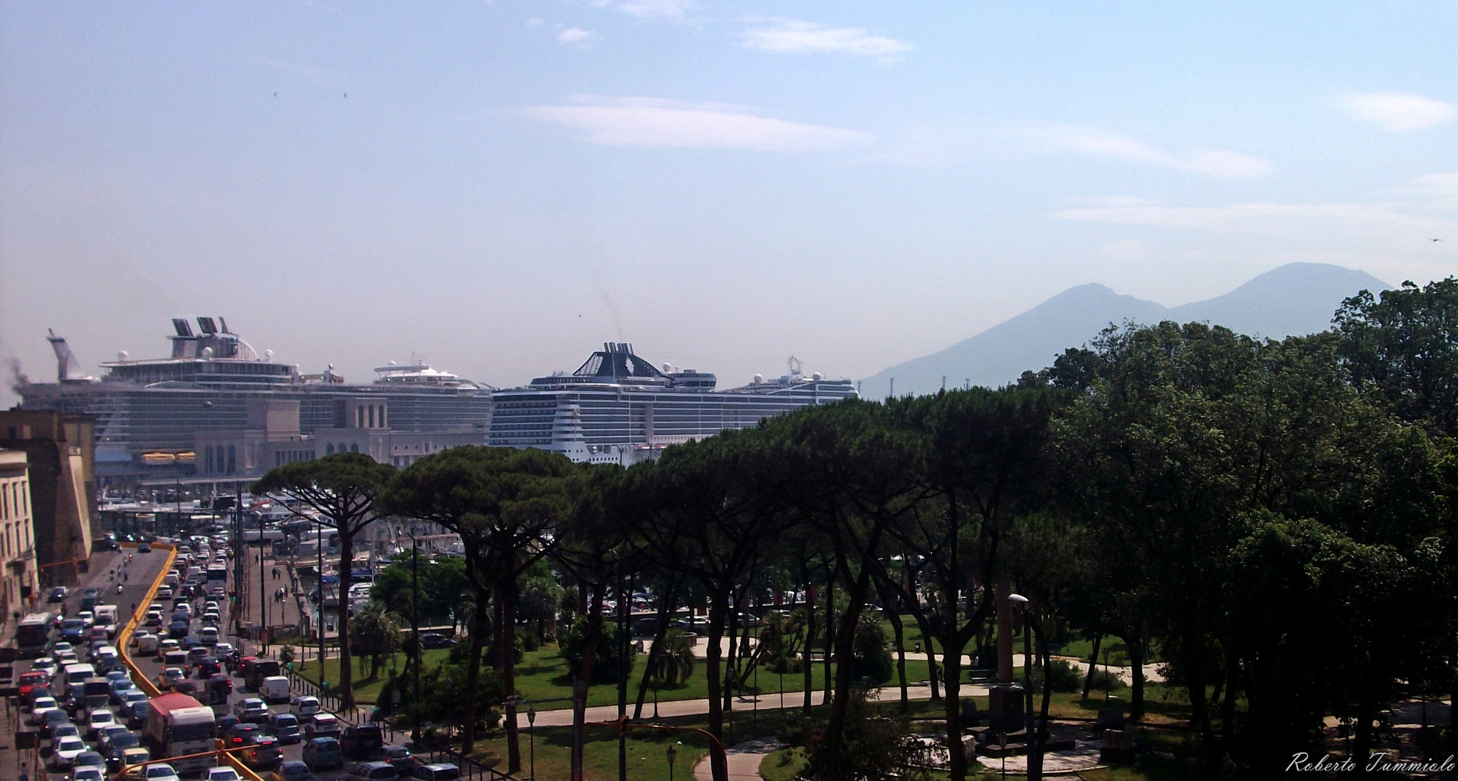 FujiFilm FinePix JV100 (FinePix JV105) sample photo. Cruise ships in naples photography